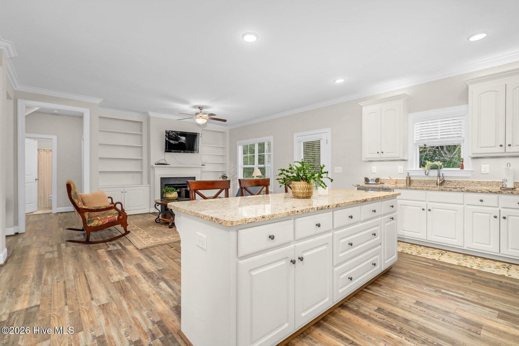 3883 Loop Road Property Photo 12