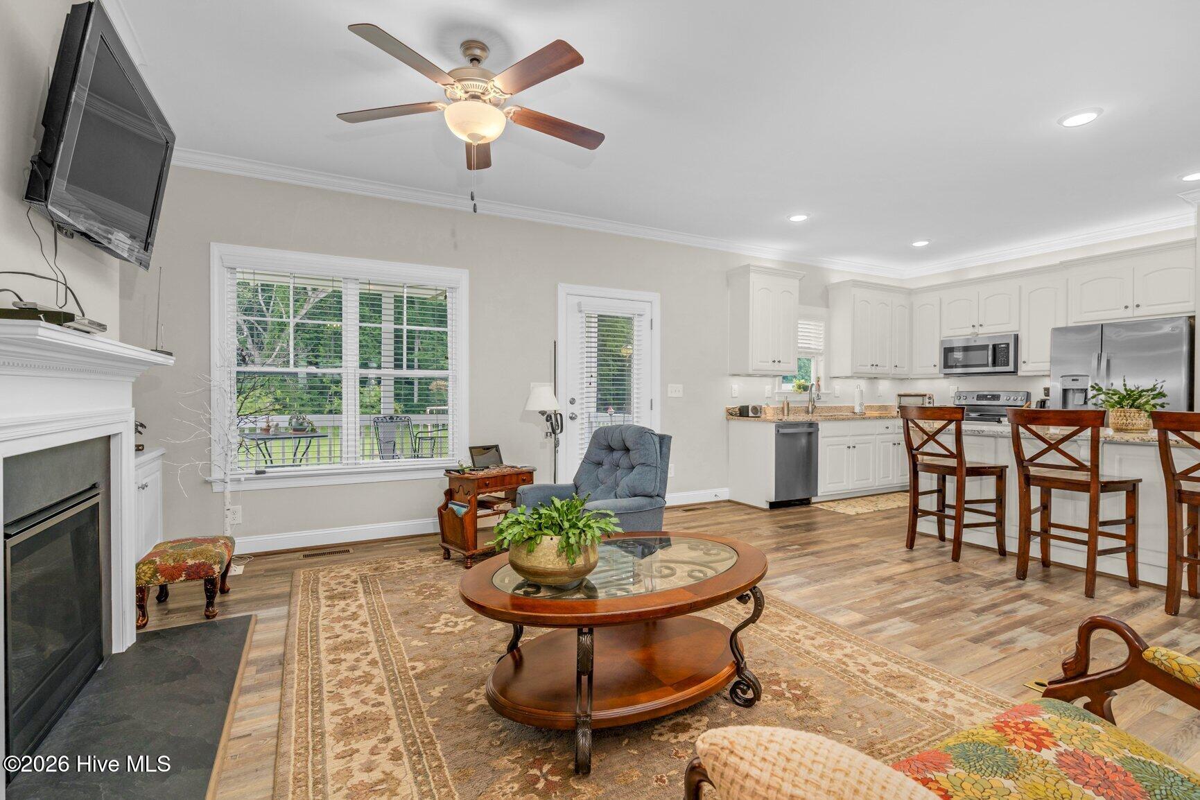 3883 Loop Road Property Photo 15