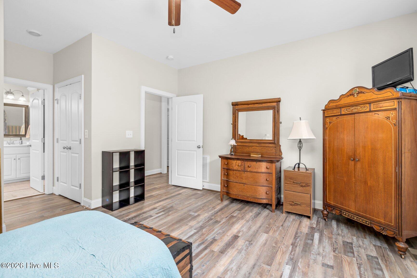 3883 Loop Road Property Photo 19
