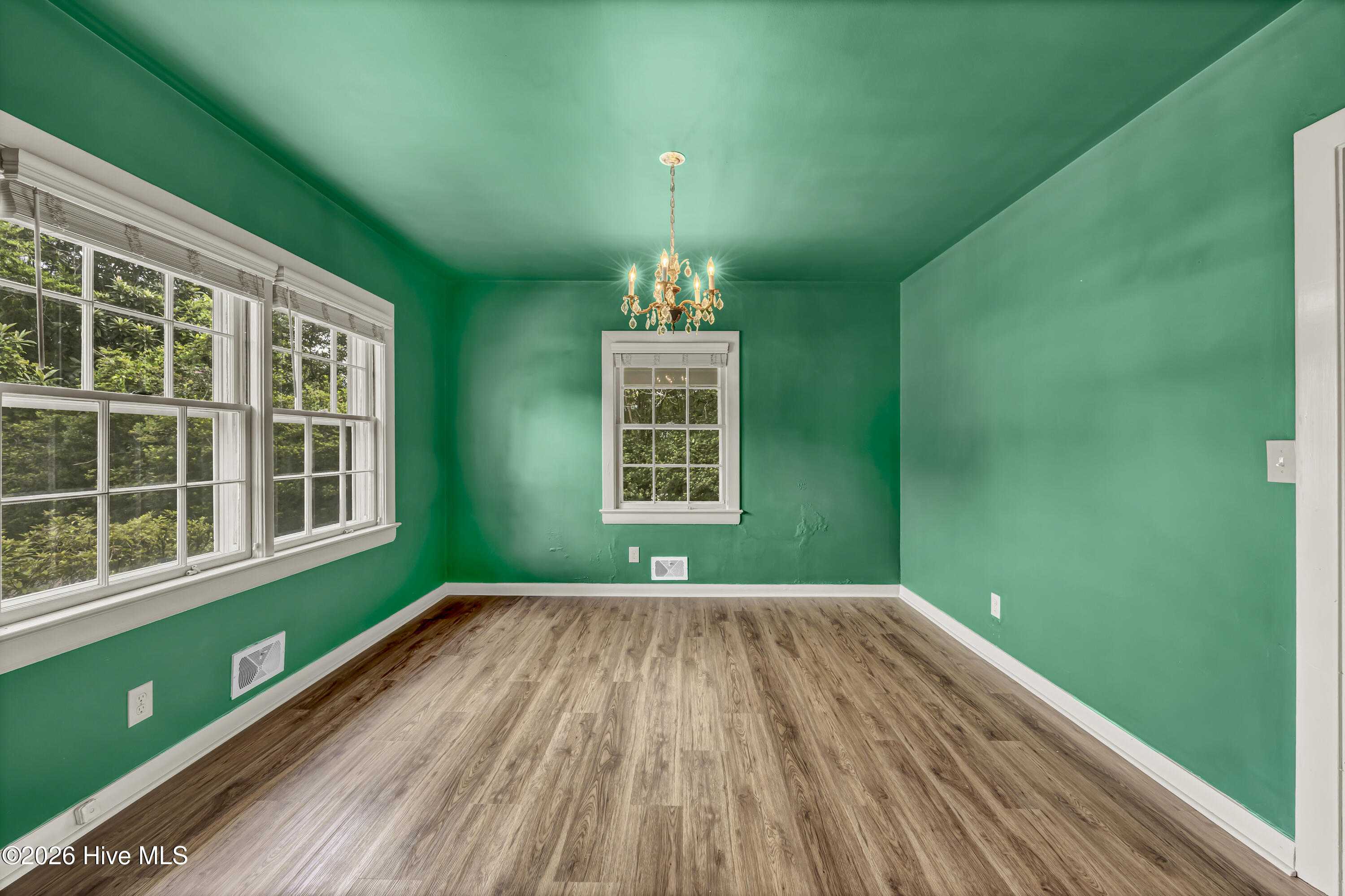 3906 Evergreen Drive Property Photo 14