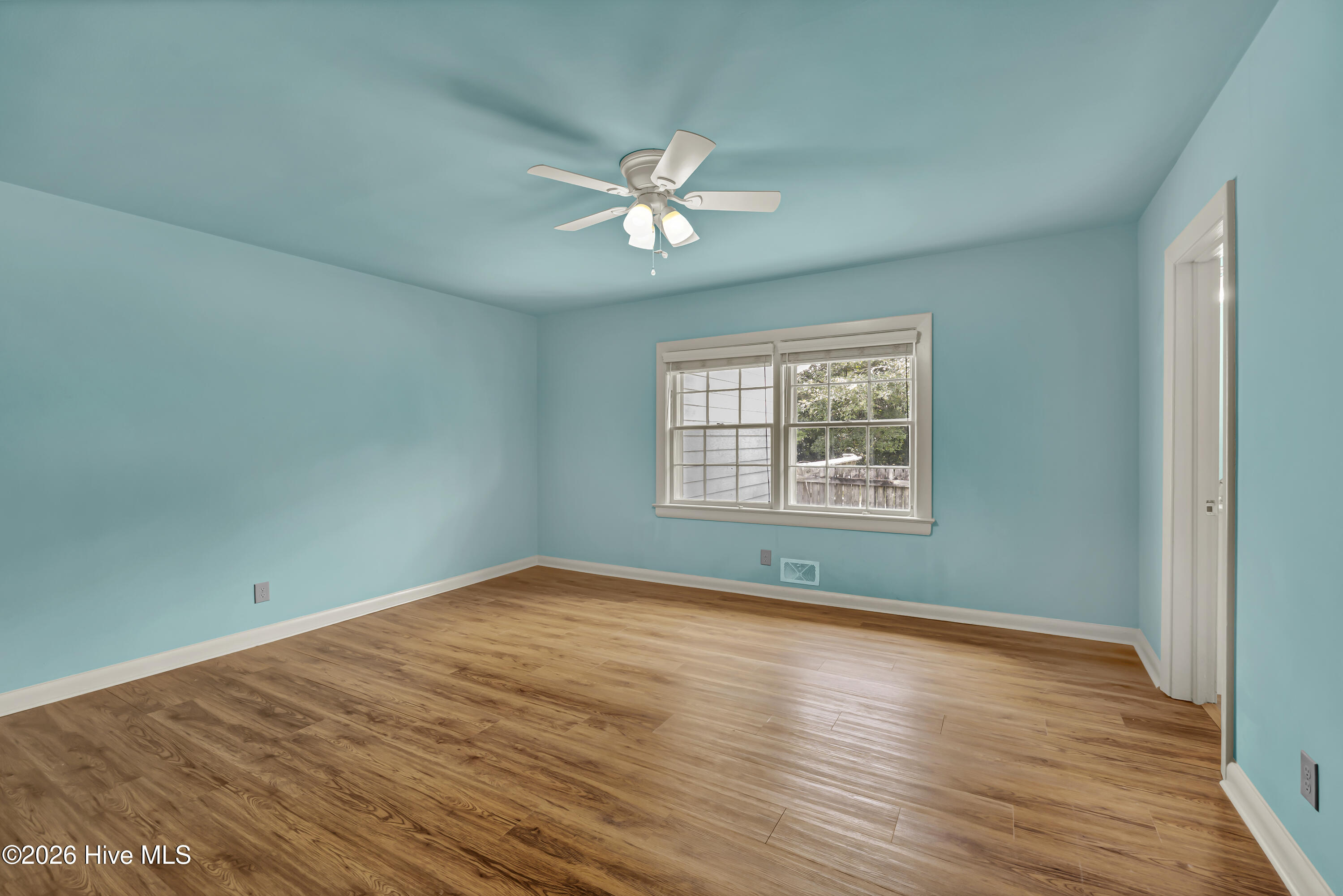 3906 Evergreen Drive Property Photo 17
