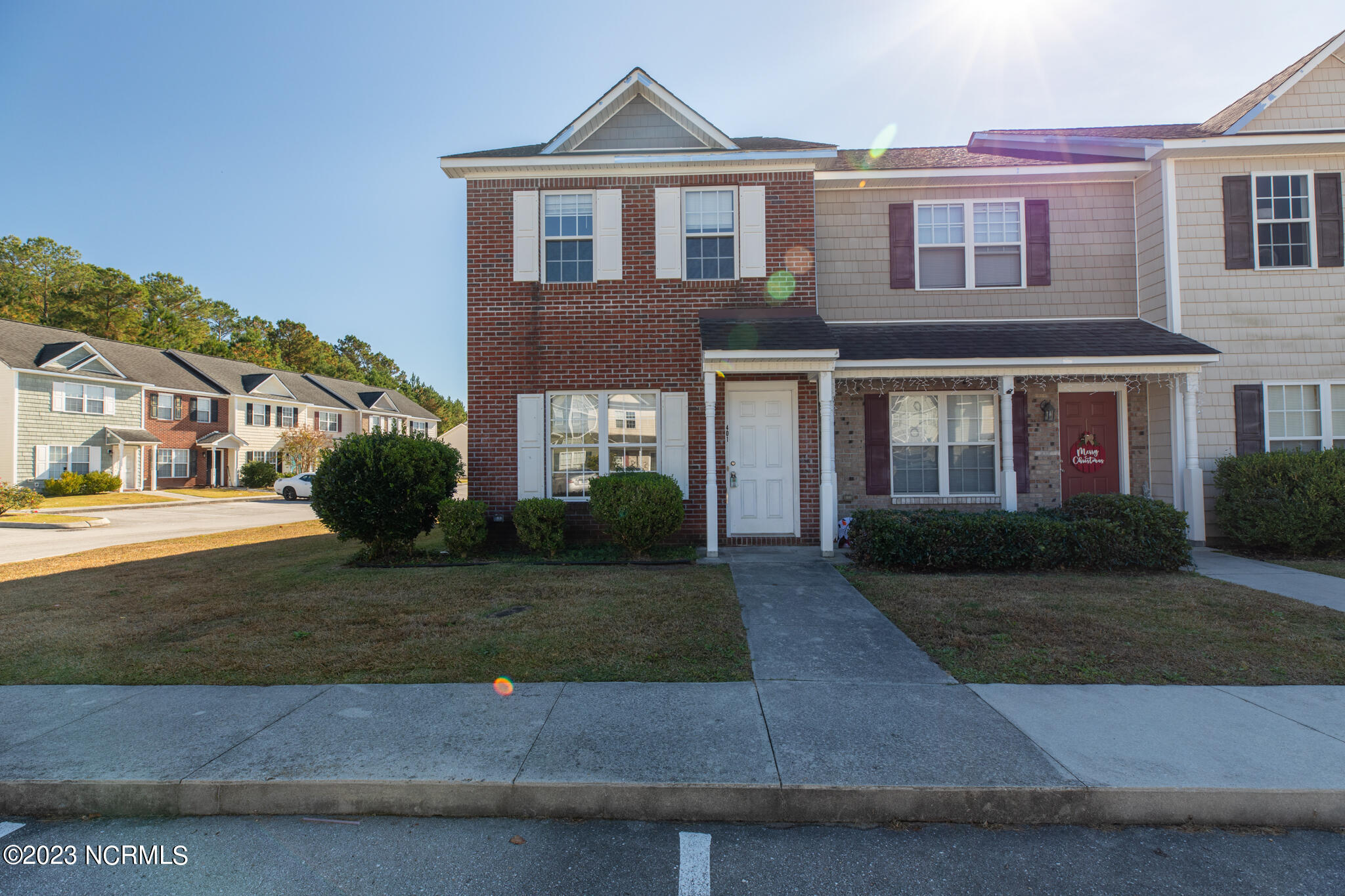 401 Springwood Drive Property Photo 1