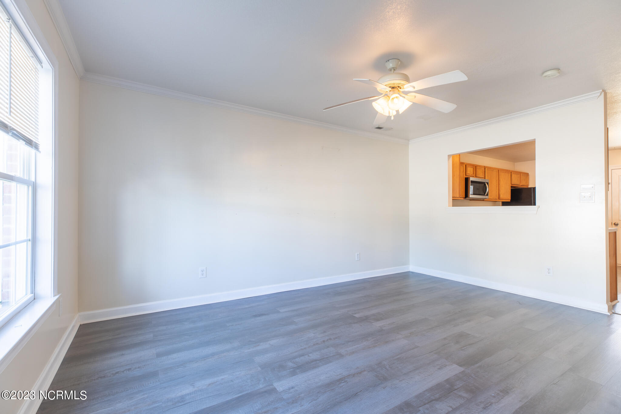 401 Springwood Drive Property Photo 6
