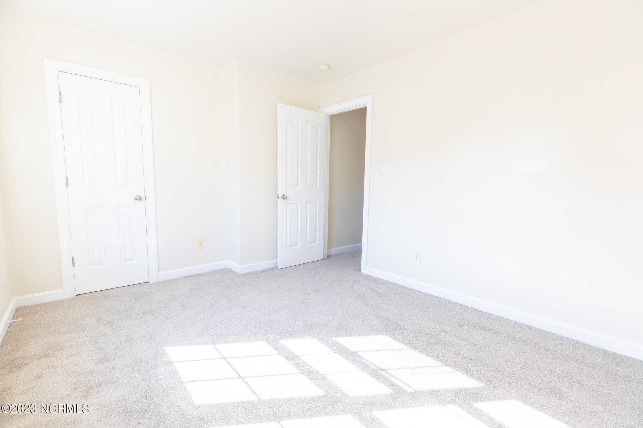 401 Springwood Drive Property Photo 14