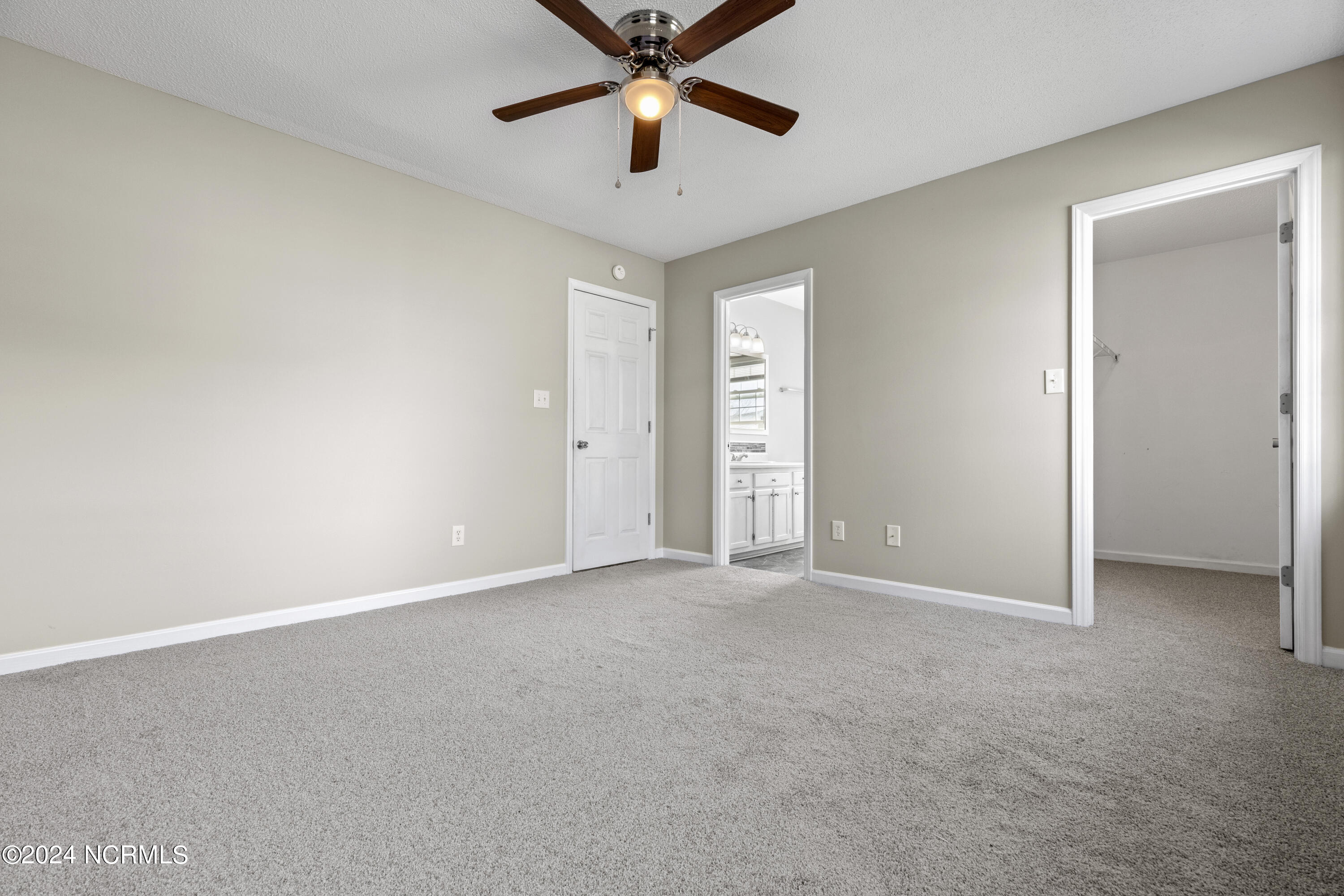 305 Foxridge Lane Property Photo 15