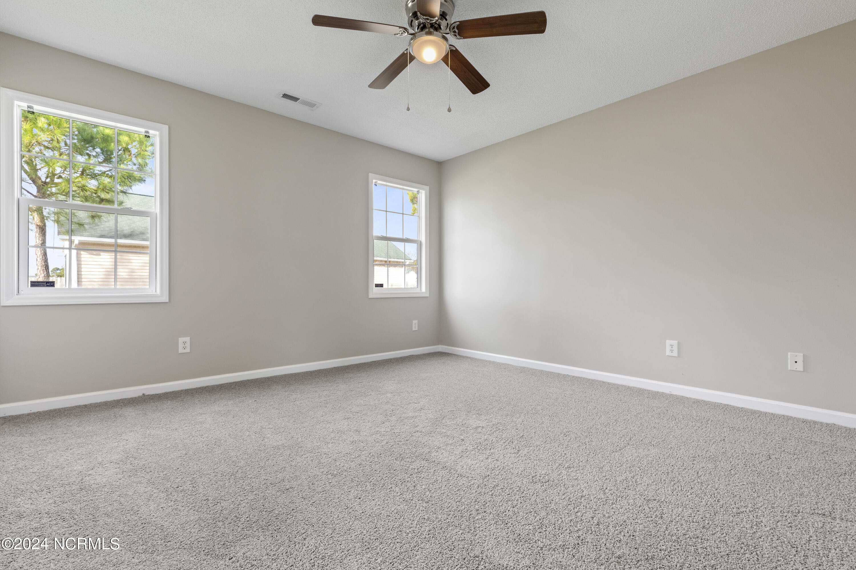 305 Foxridge Lane Property Photo 17