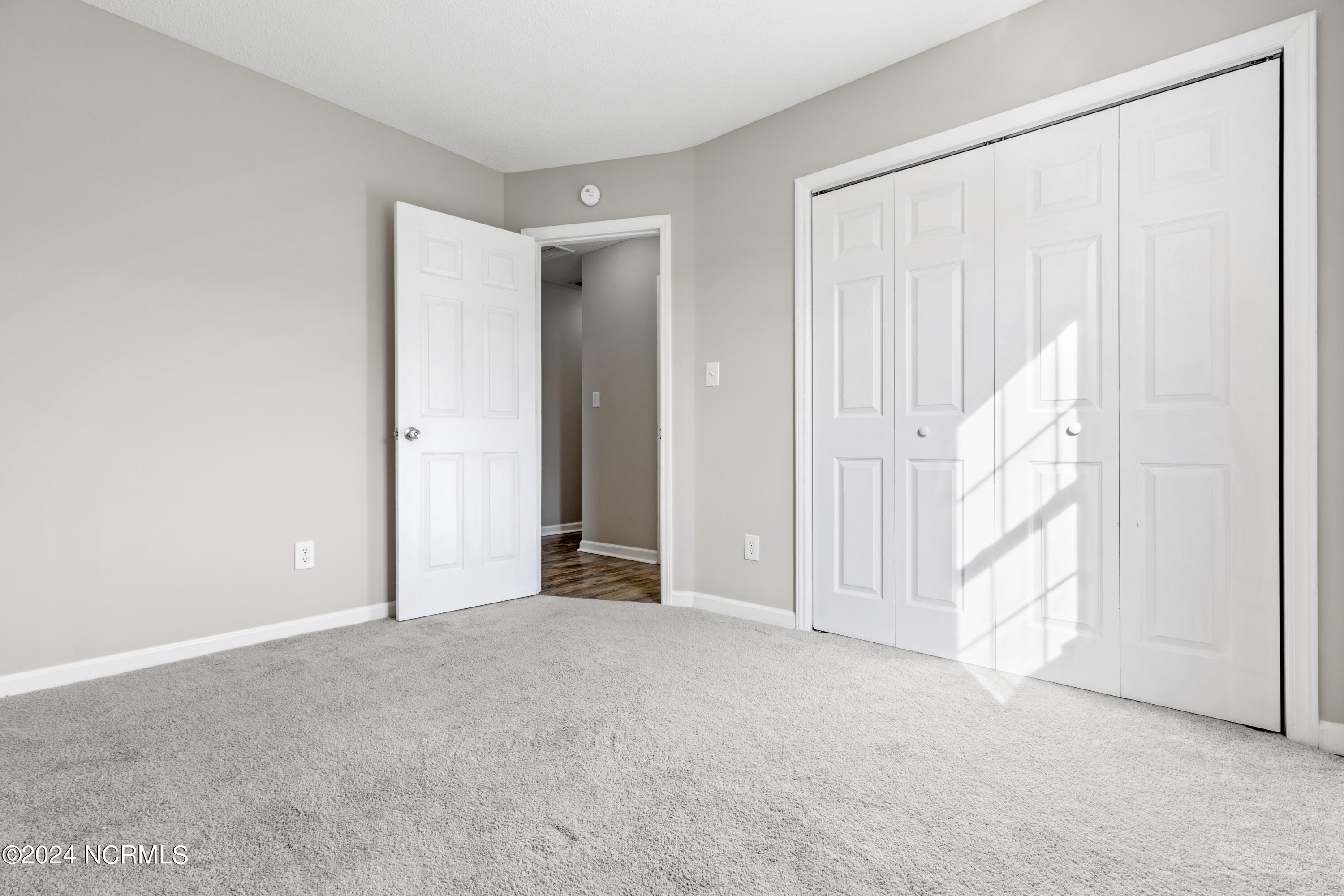 305 Foxridge Lane Property Photo 23