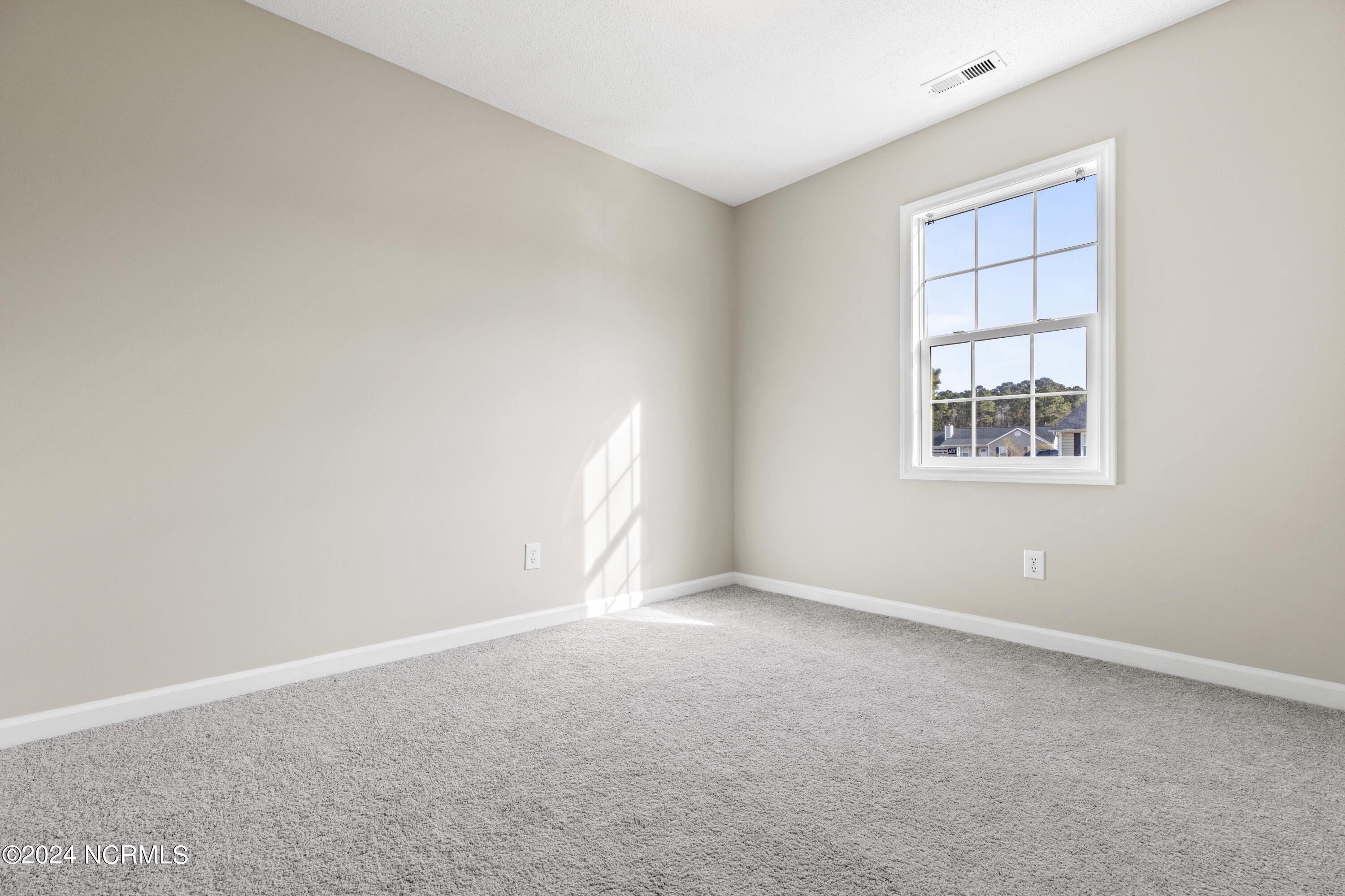 305 Foxridge Lane Property Photo 25