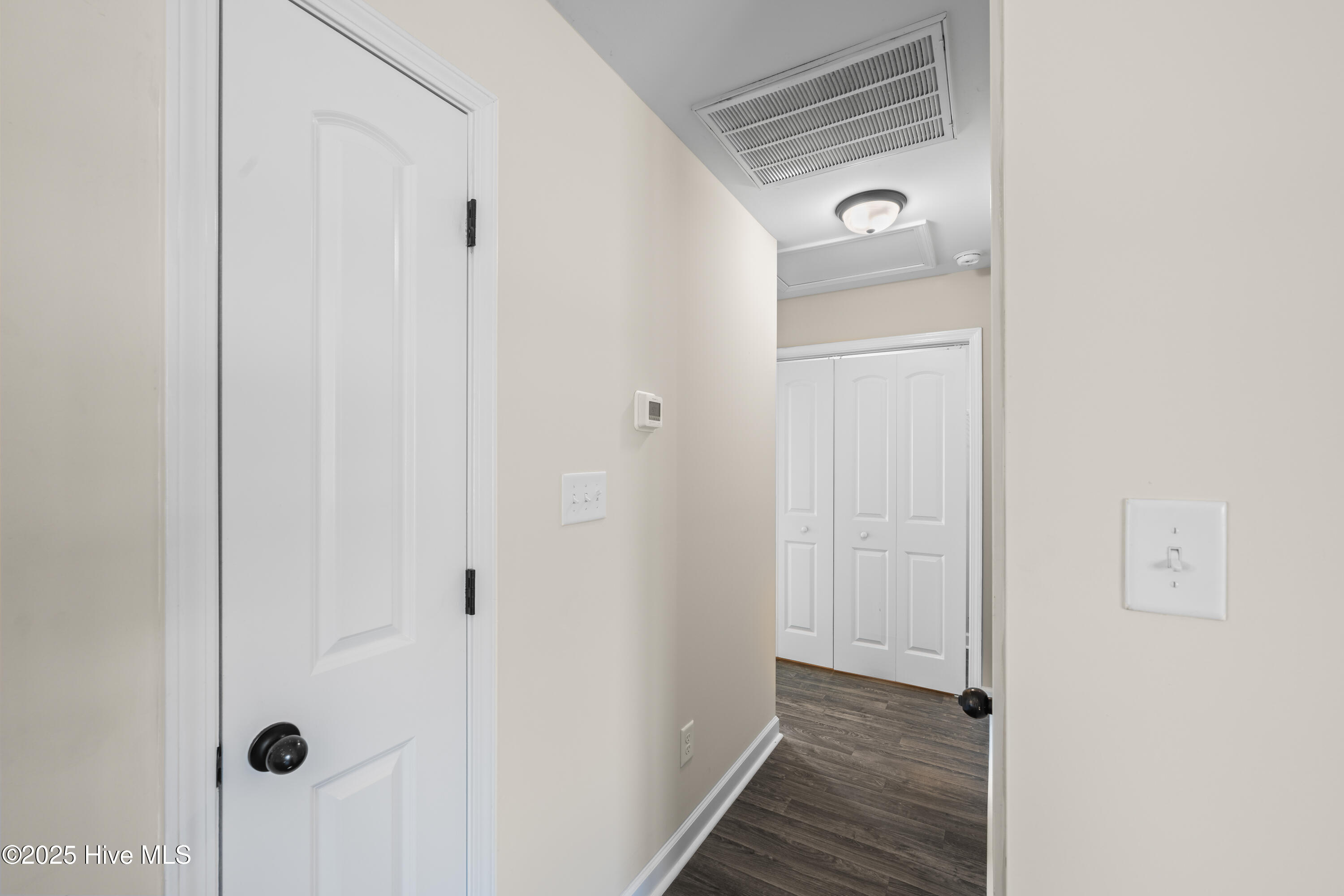 406 Paxton Court Property Photo 15