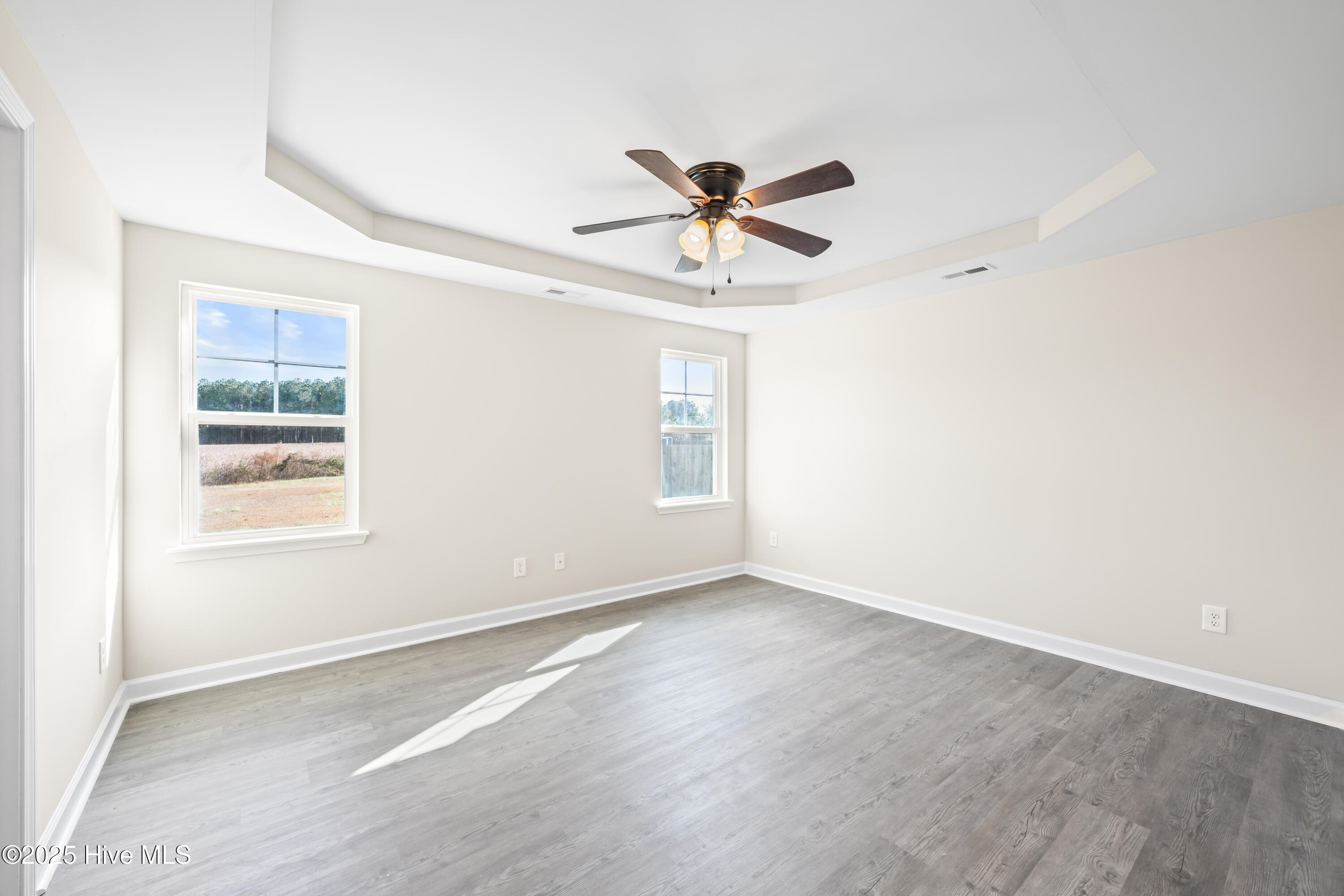 406 Paxton Court Property Photo 18