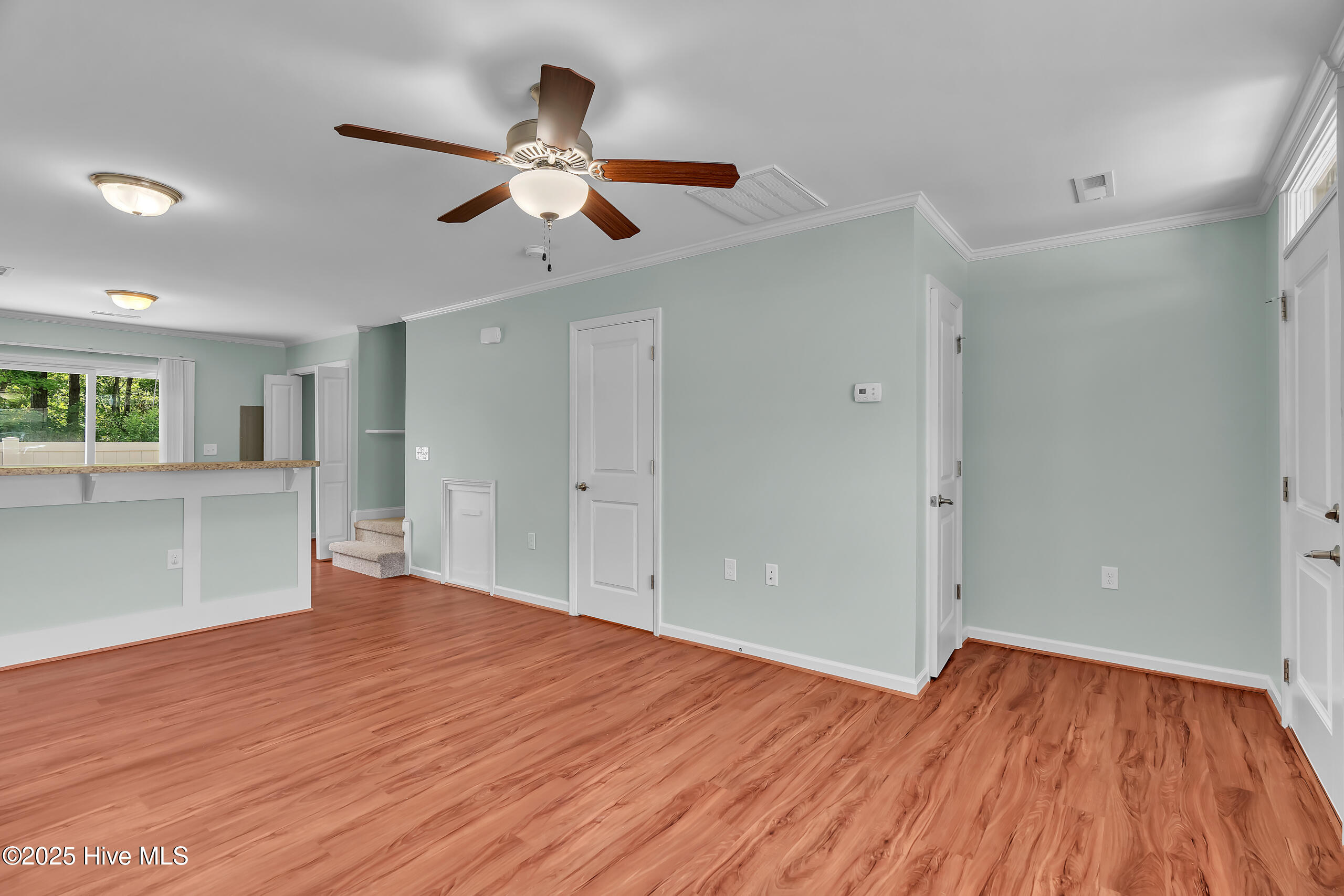 409 Sullivan Loop Road Property Photo 3