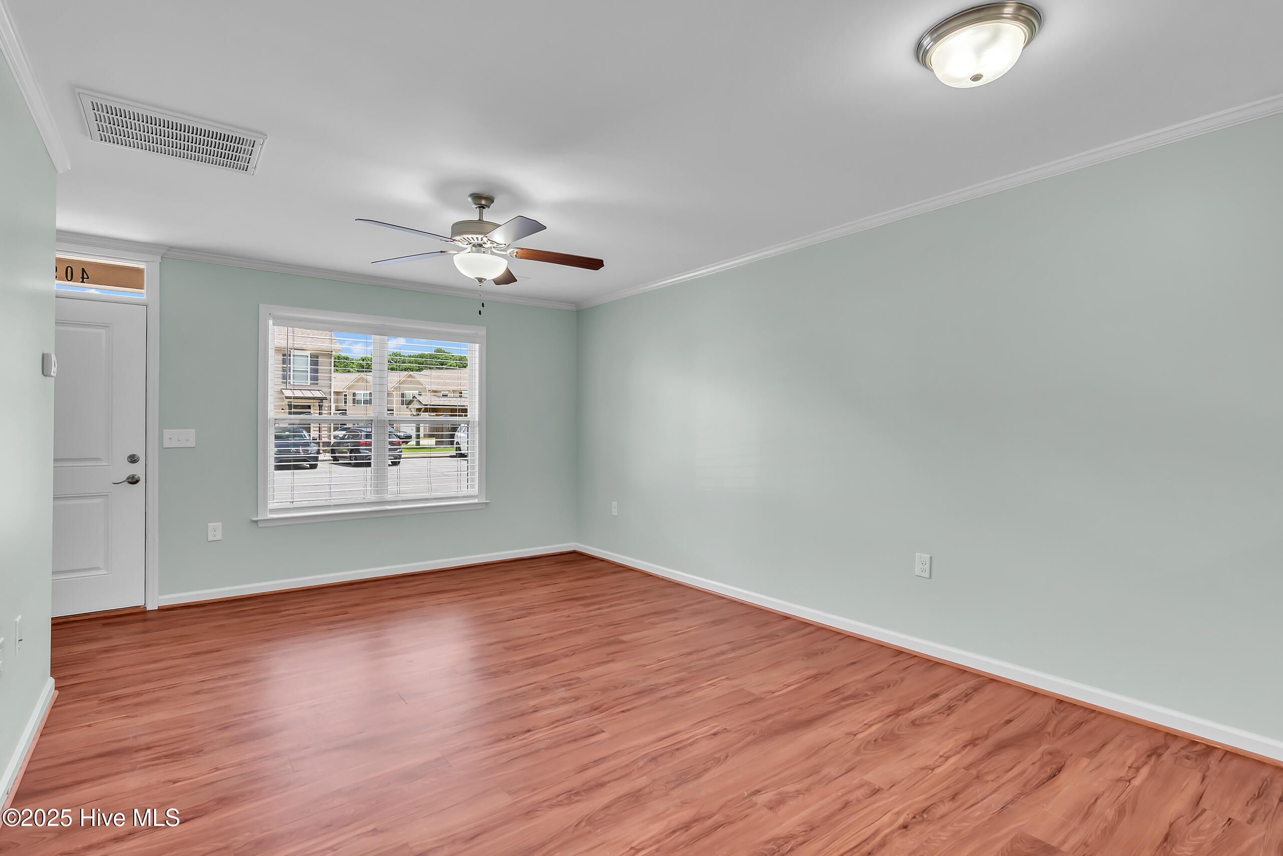 409 Sullivan Loop Road Property Photo 5