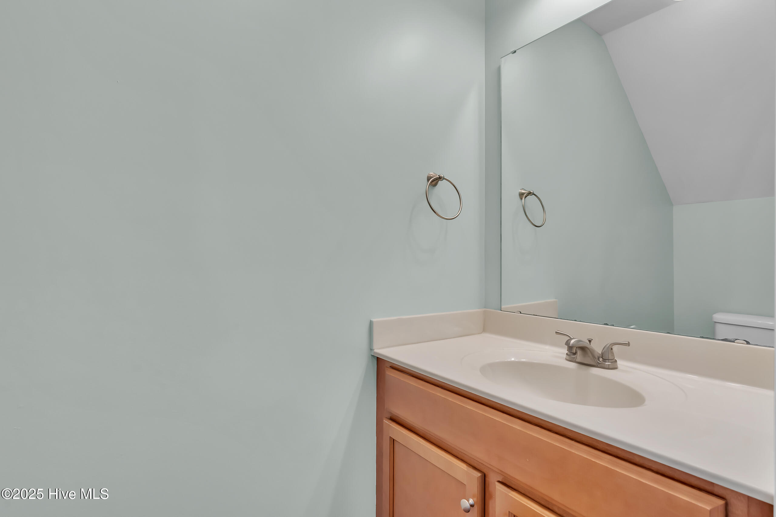 409 Sullivan Loop Road Property Photo 6