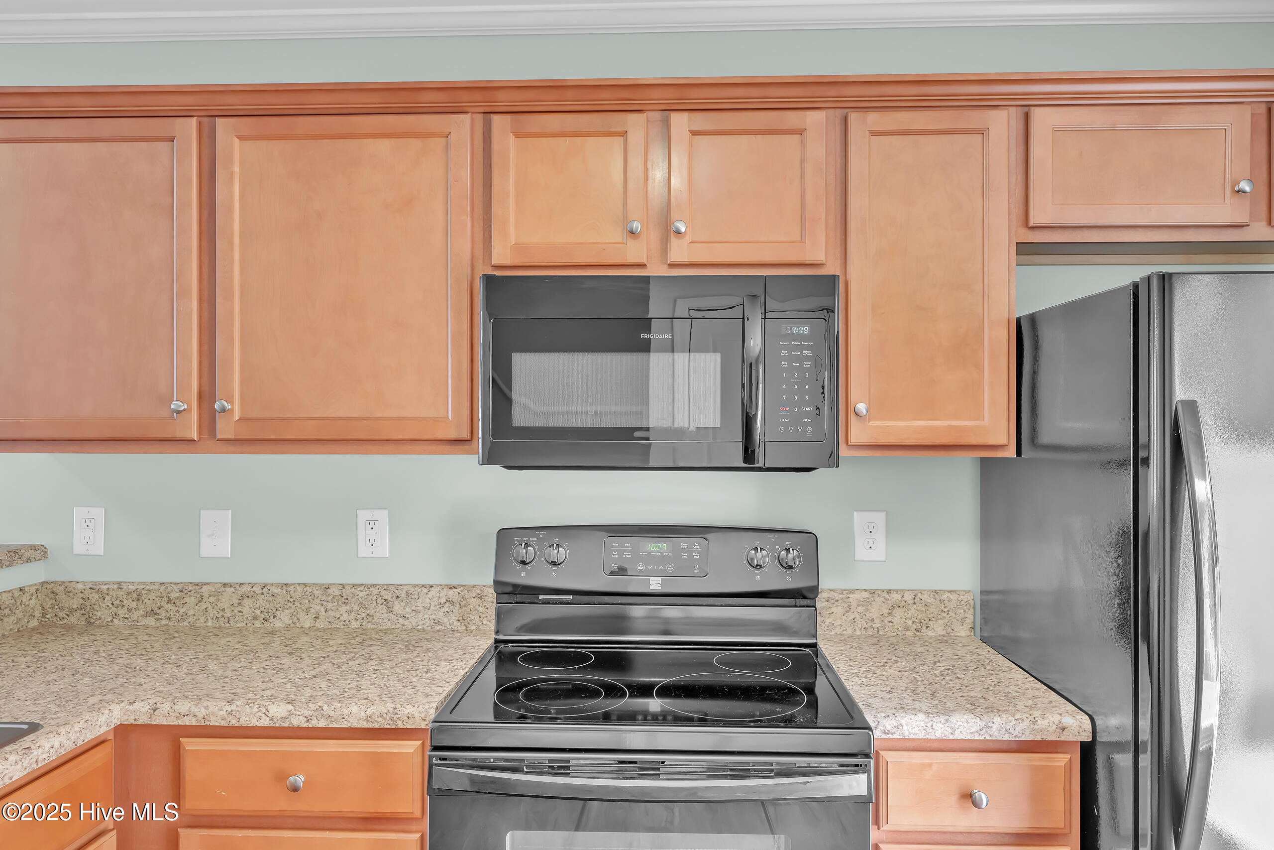 409 Sullivan Loop Road Property Photo 11