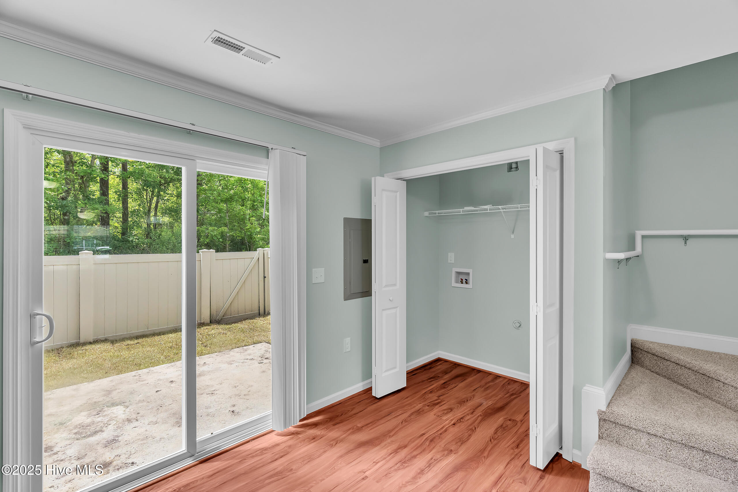 409 Sullivan Loop Road Property Photo 12