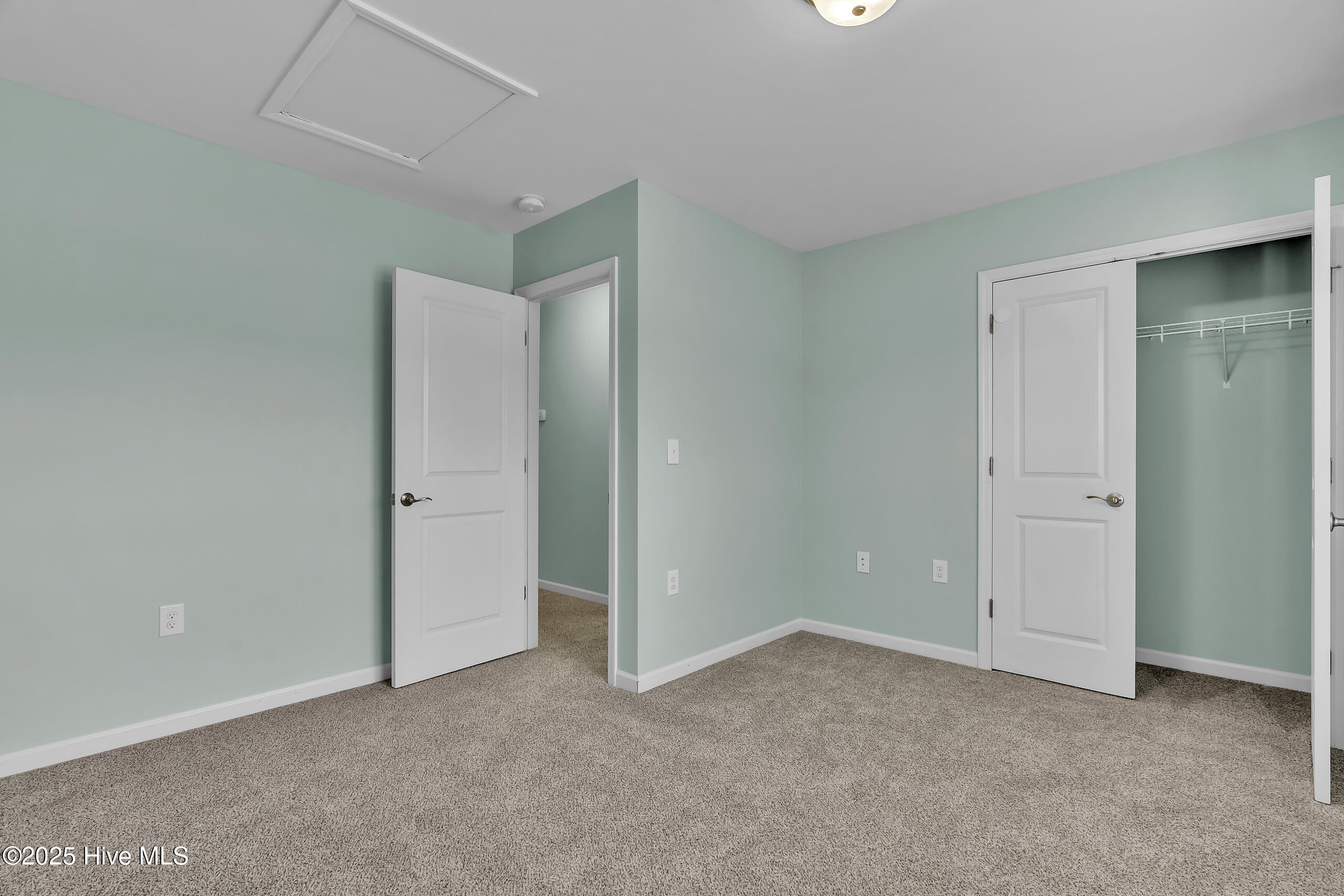 409 Sullivan Loop Road Property Photo 17