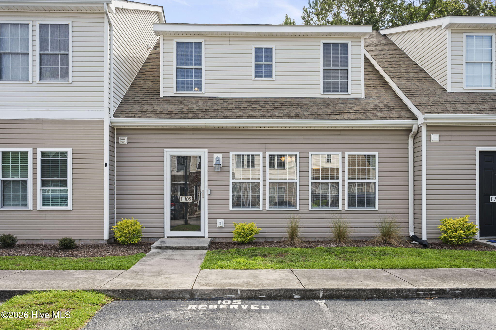 4513 Country Club Road E105 Property Photo 1