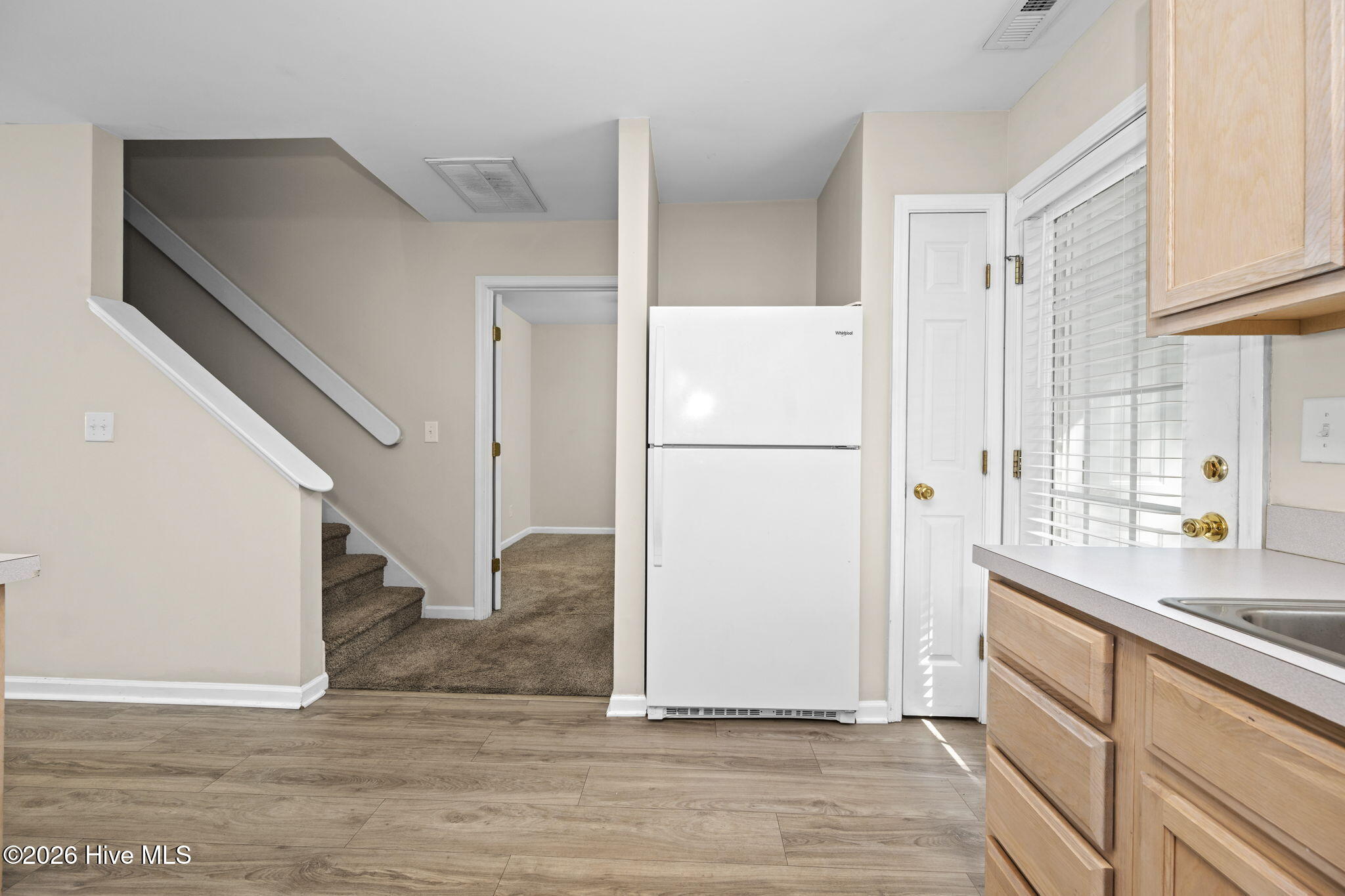 4513 Country Club Road E105 Property Photo 16