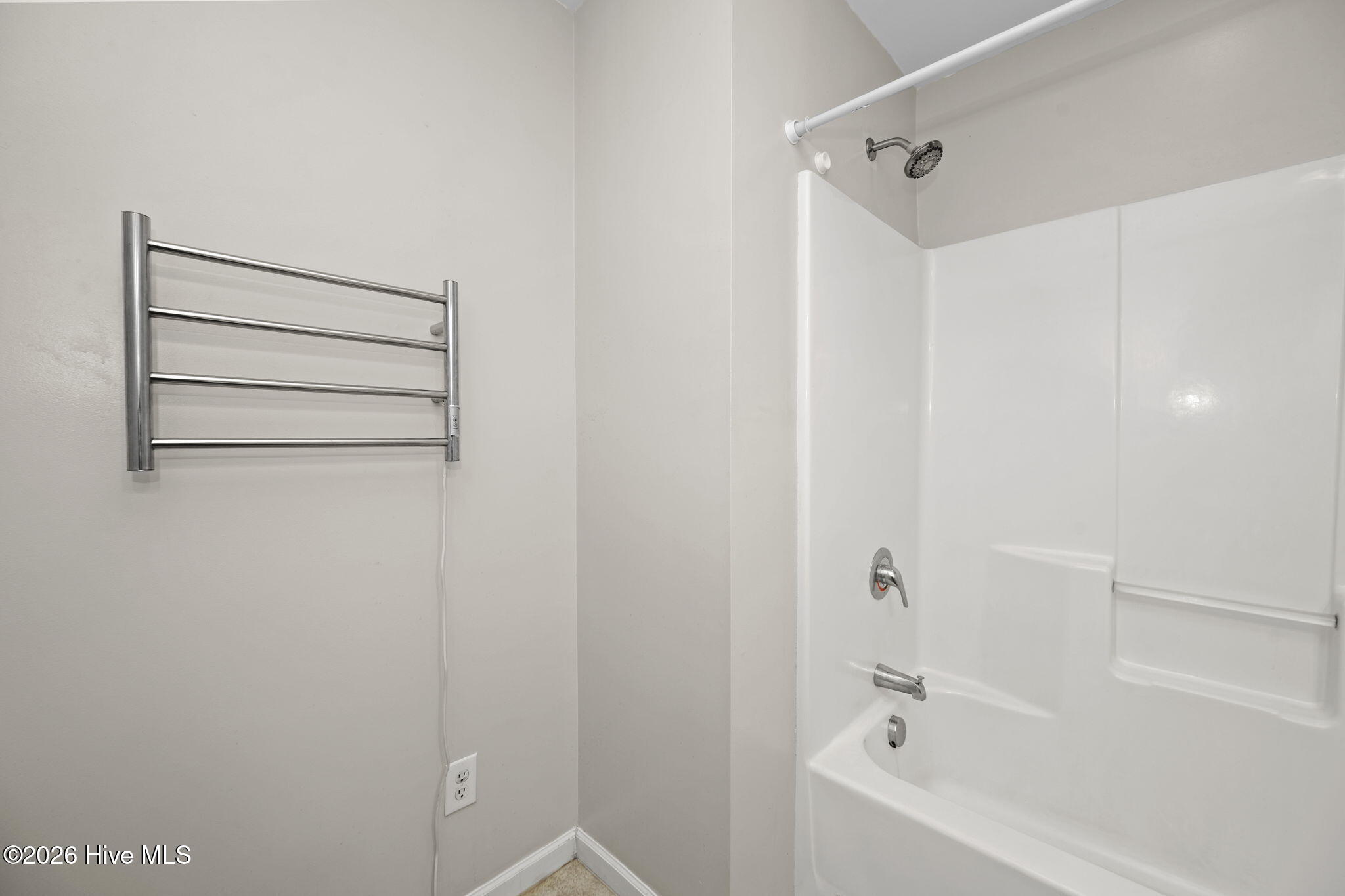 4513 Country Club Road E105 Property Photo 20