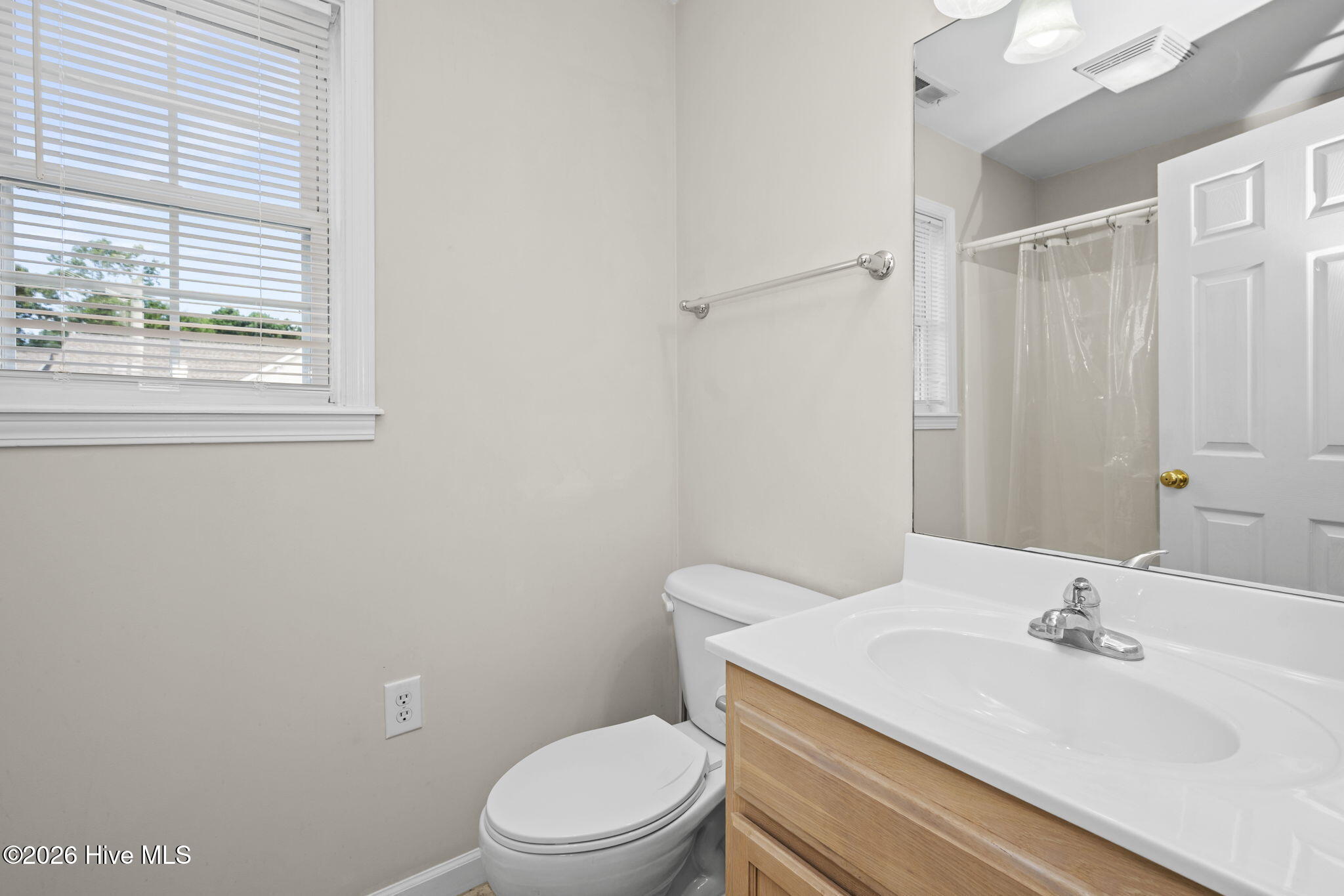 4513 Country Club Road E105 Property Photo 26