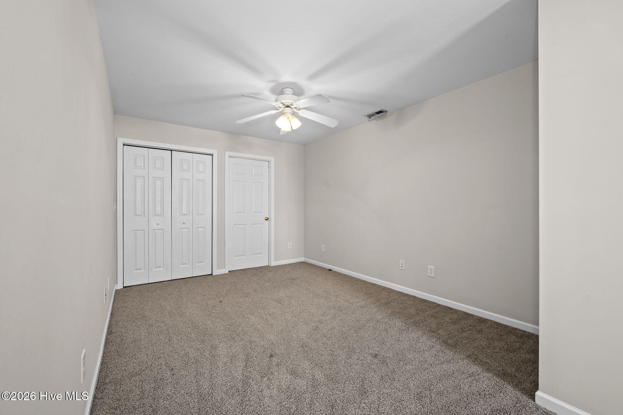 4513 Country Club Road E105 Property Photo 28