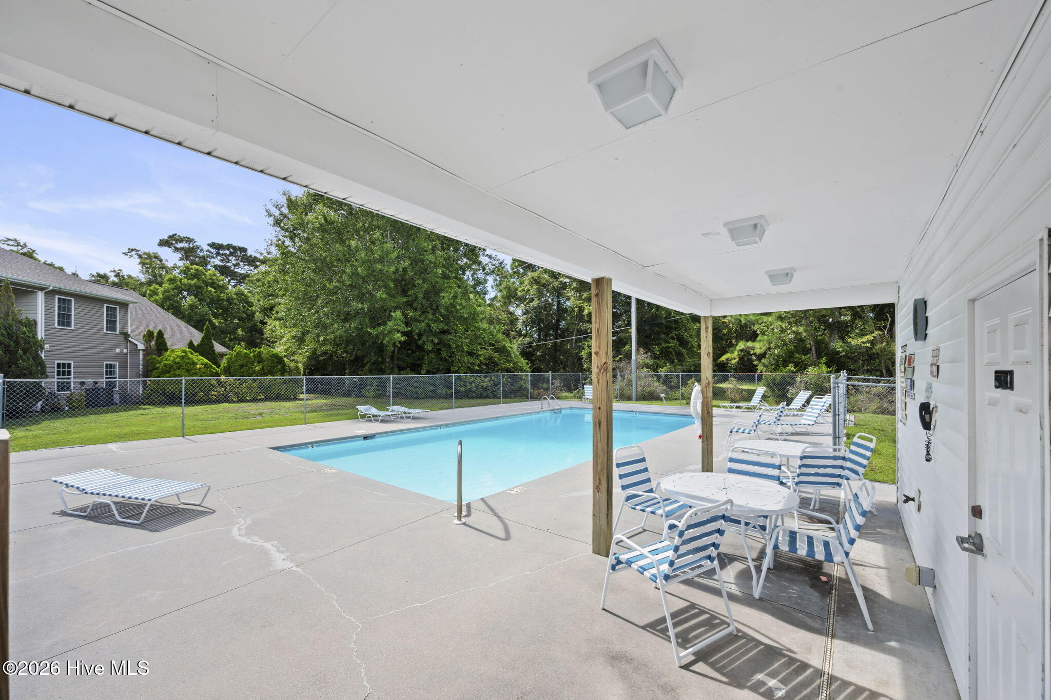 4513 Country Club Road E105 Property Photo 43