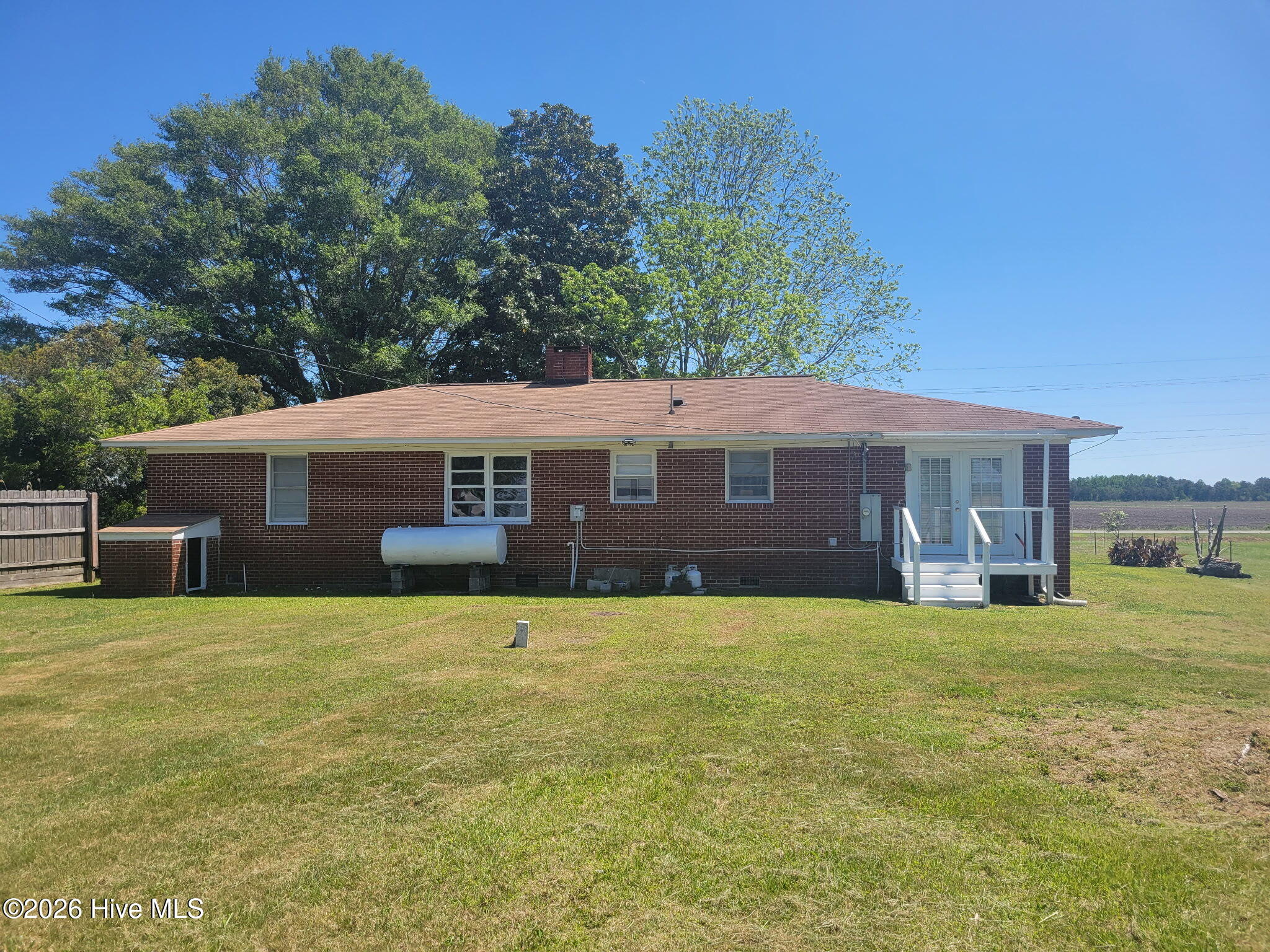 13570 N Lake Road Property Photo 3