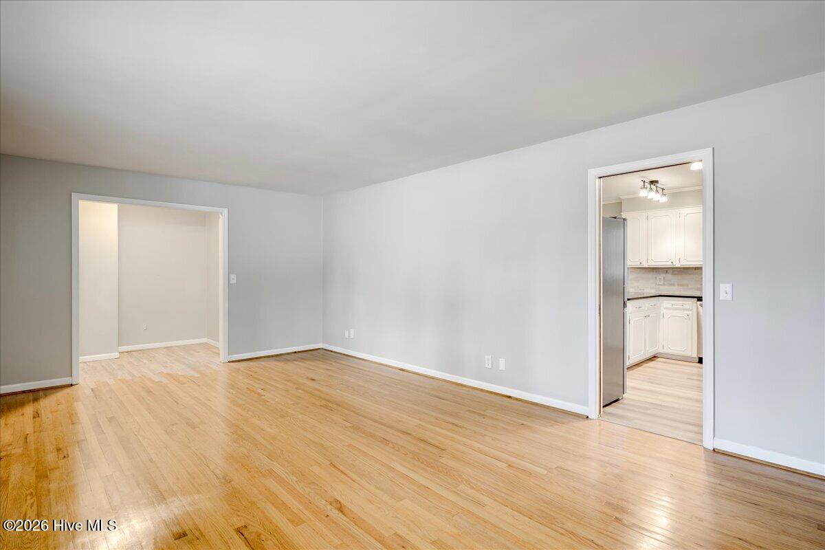 933 Campbellton Drive Property Photo 3