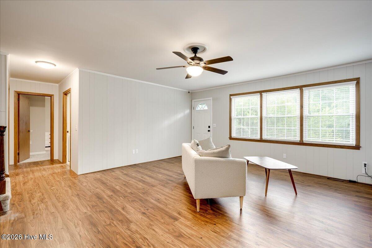 933 Campbellton Drive Property Photo 9