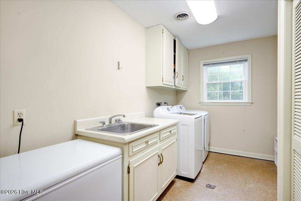 933 Campbellton Drive Property Photo 22