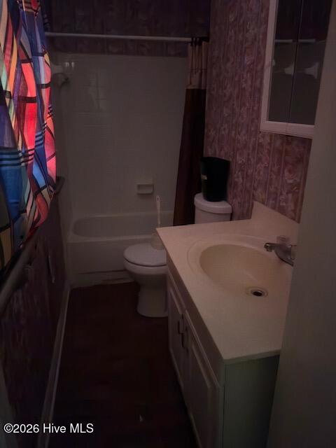 3176 Willow Creek Road Property Photo 8