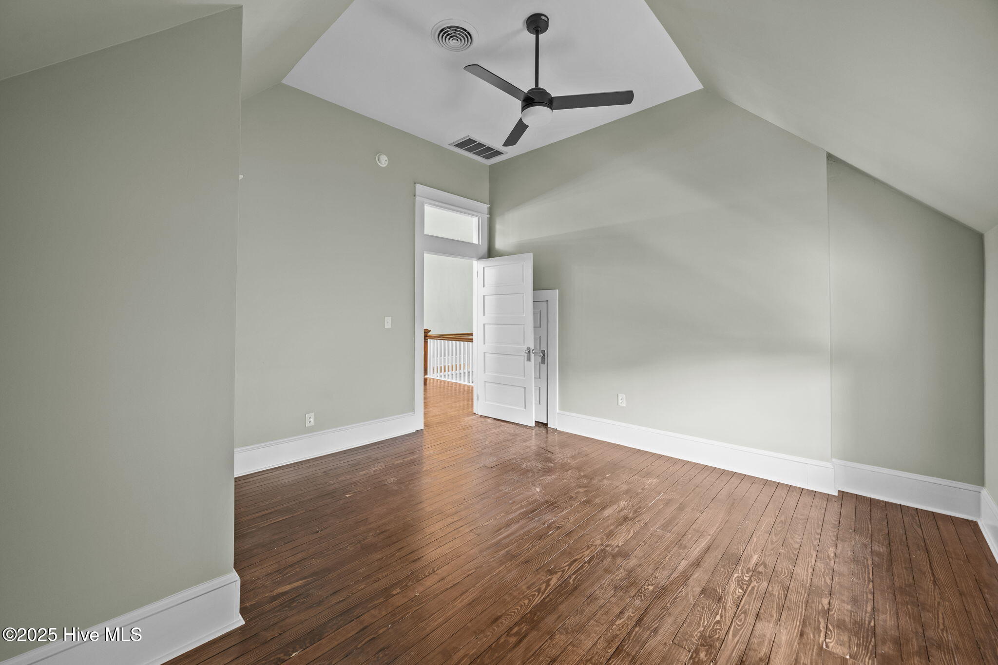 620 W 2nd Street Property Photo 52