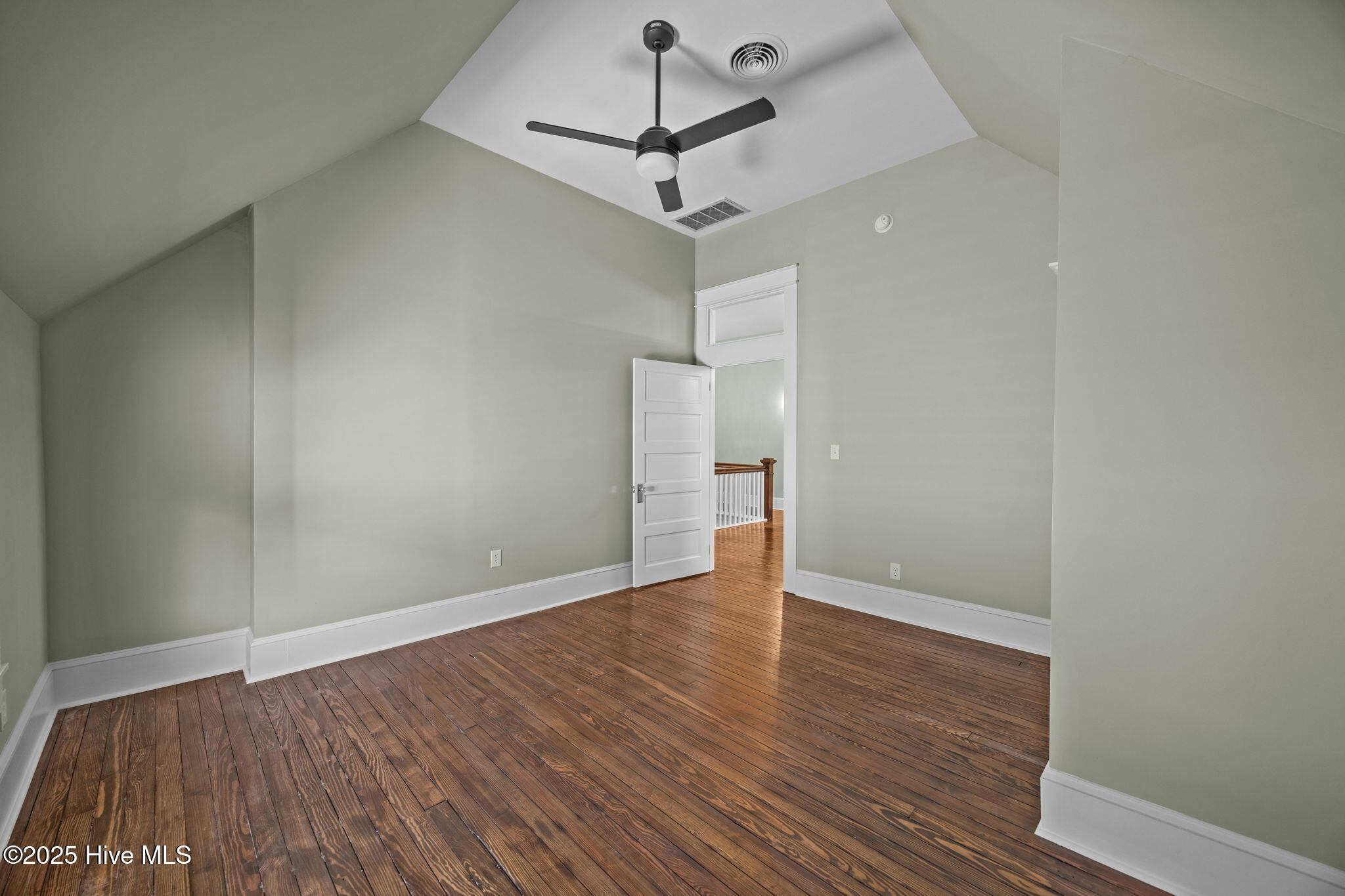 620 W 2nd Street Property Photo 54