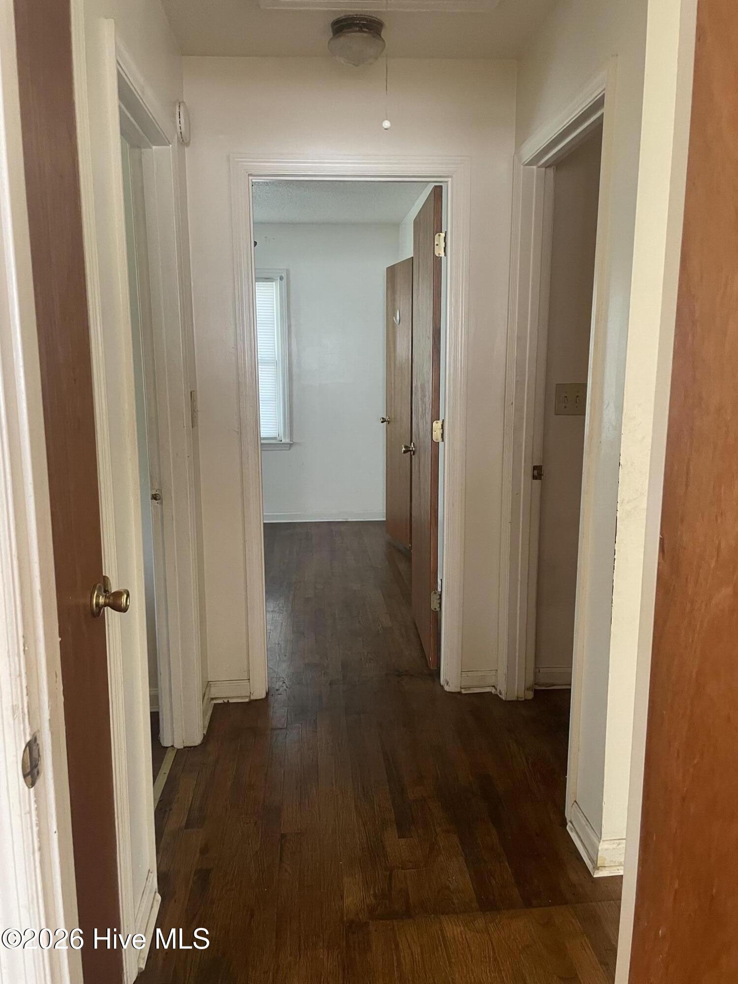 600 Dixon Street Property Photo 6