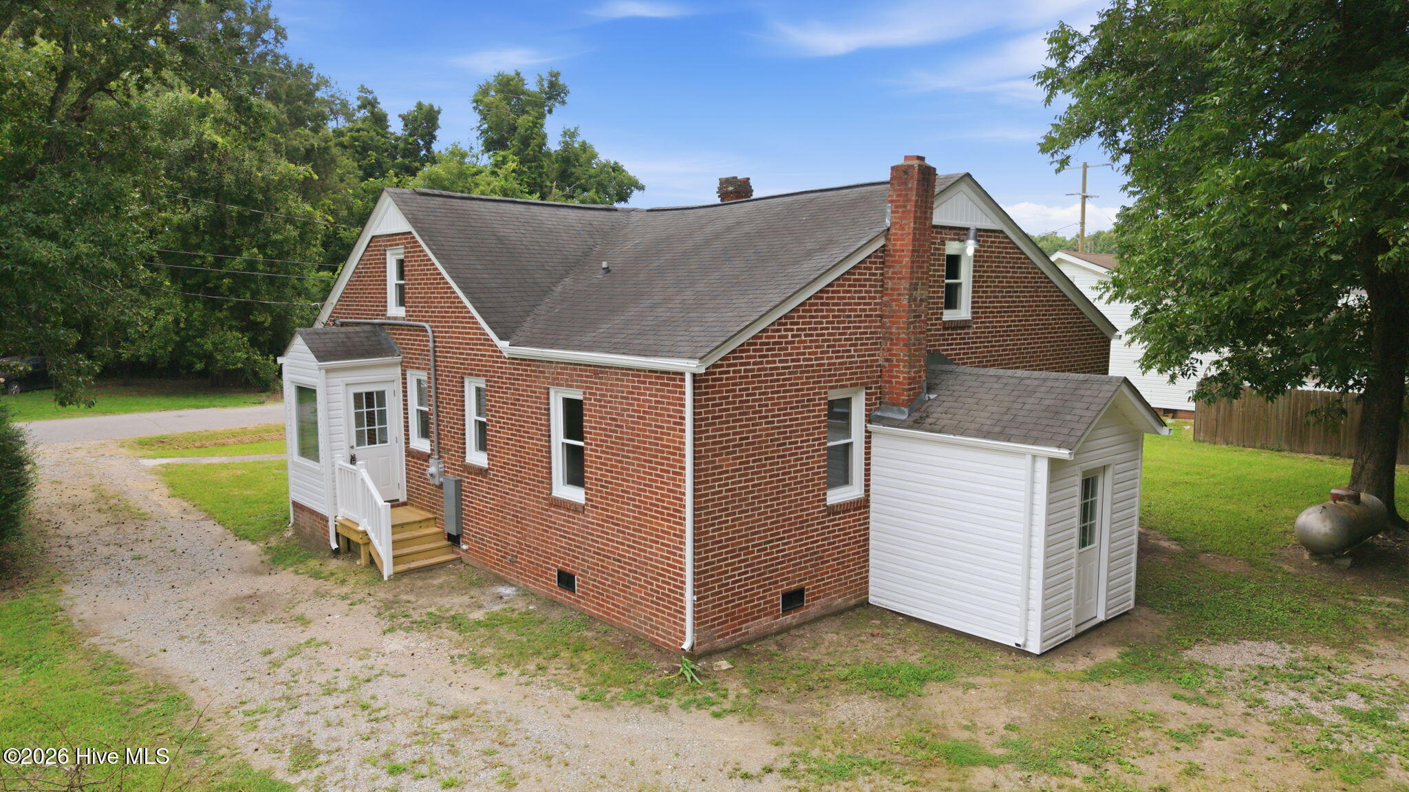 205 Maple Street Property Photo 4