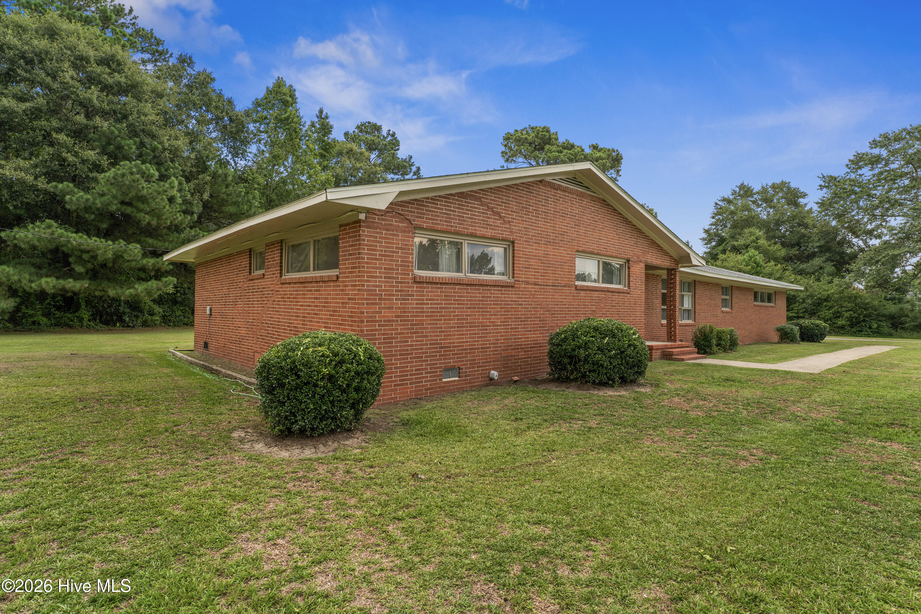 341 N Nc 11 And 903 Highway Property Photo 3