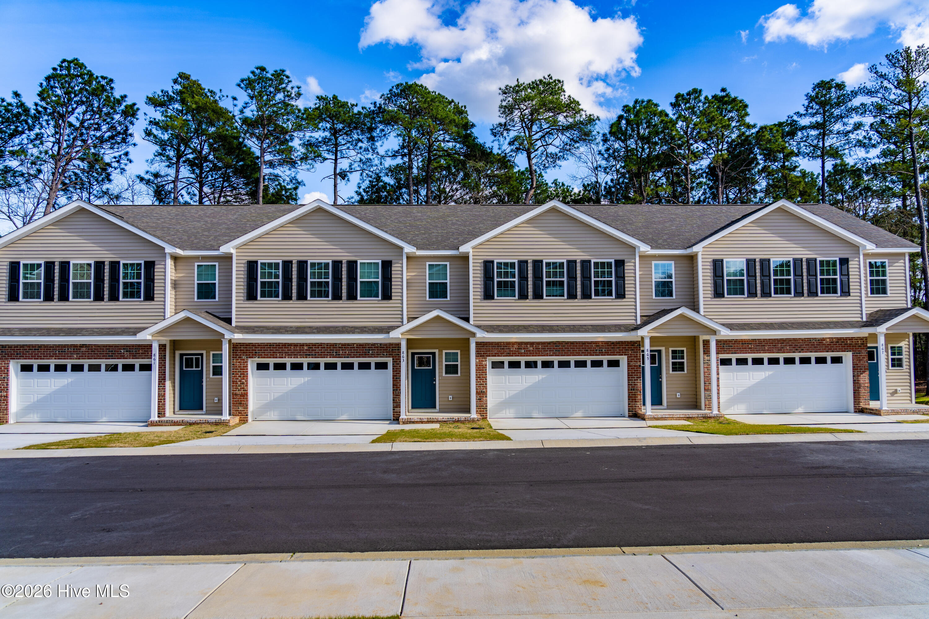 887 Ducks Landing Property Photo 28