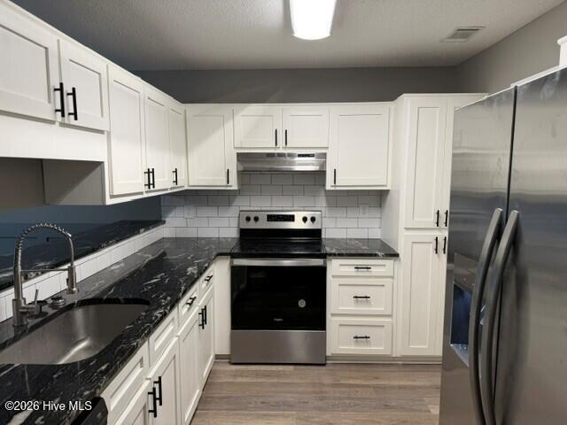 3152 Summerchase Place Property Photo 5