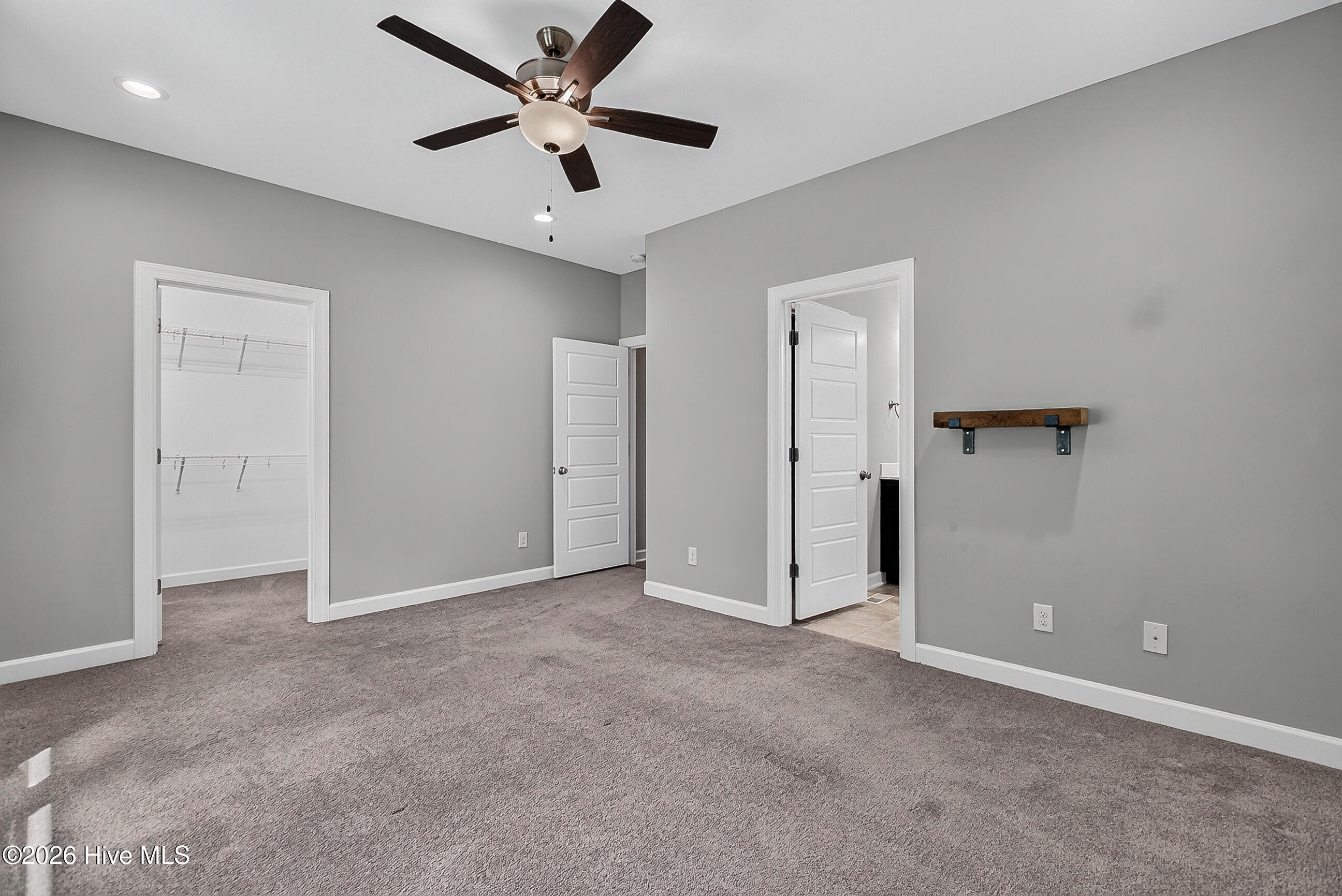 105 Hawk Place Property Photo 15