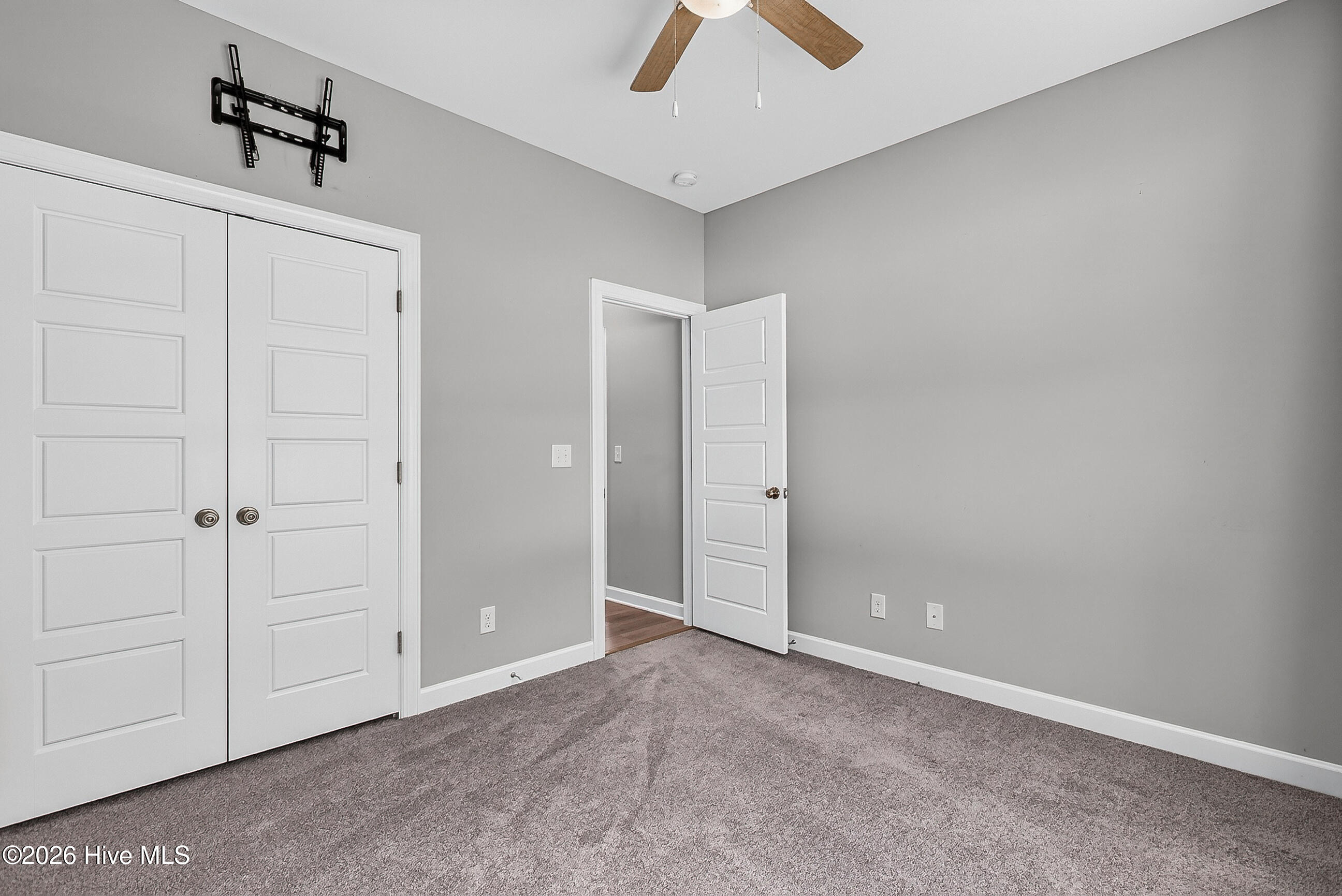 105 Hawk Place Property Photo 23
