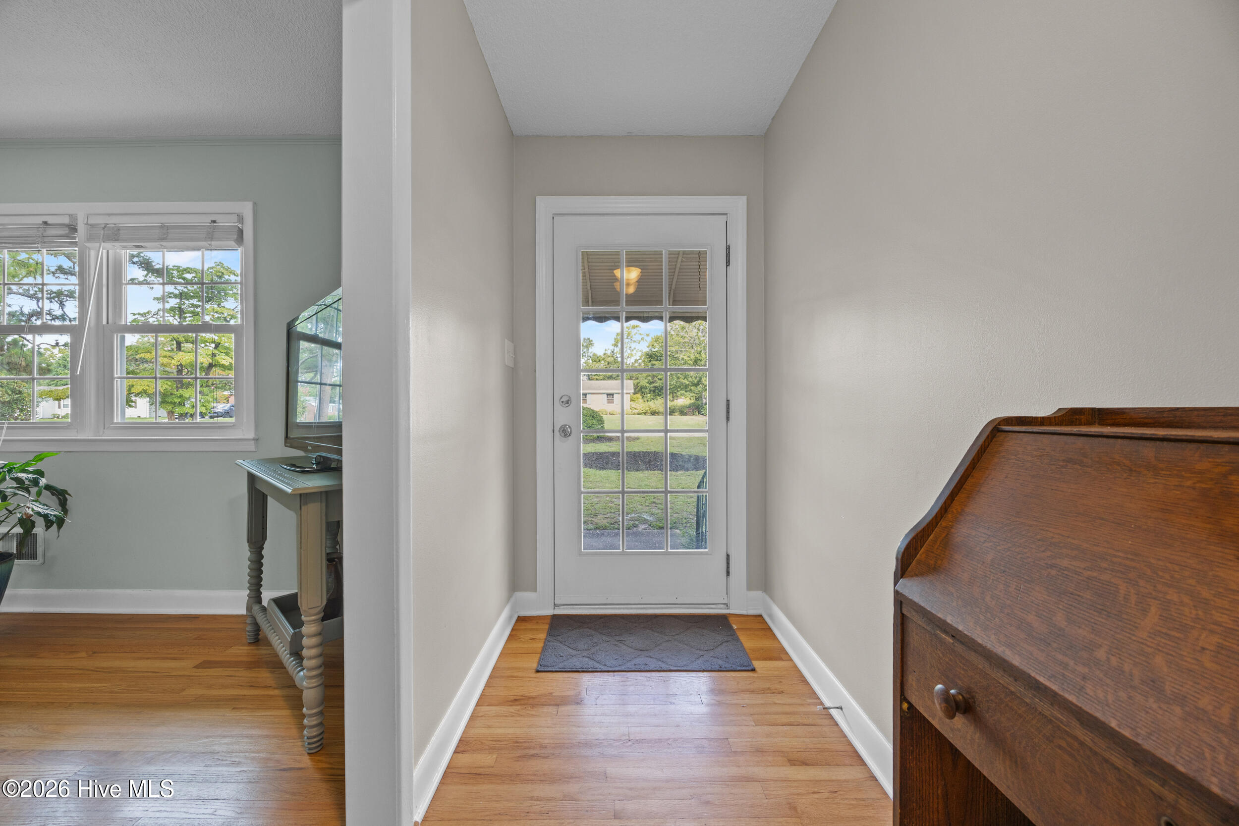 306 Shamrock Drive Property Photo 5