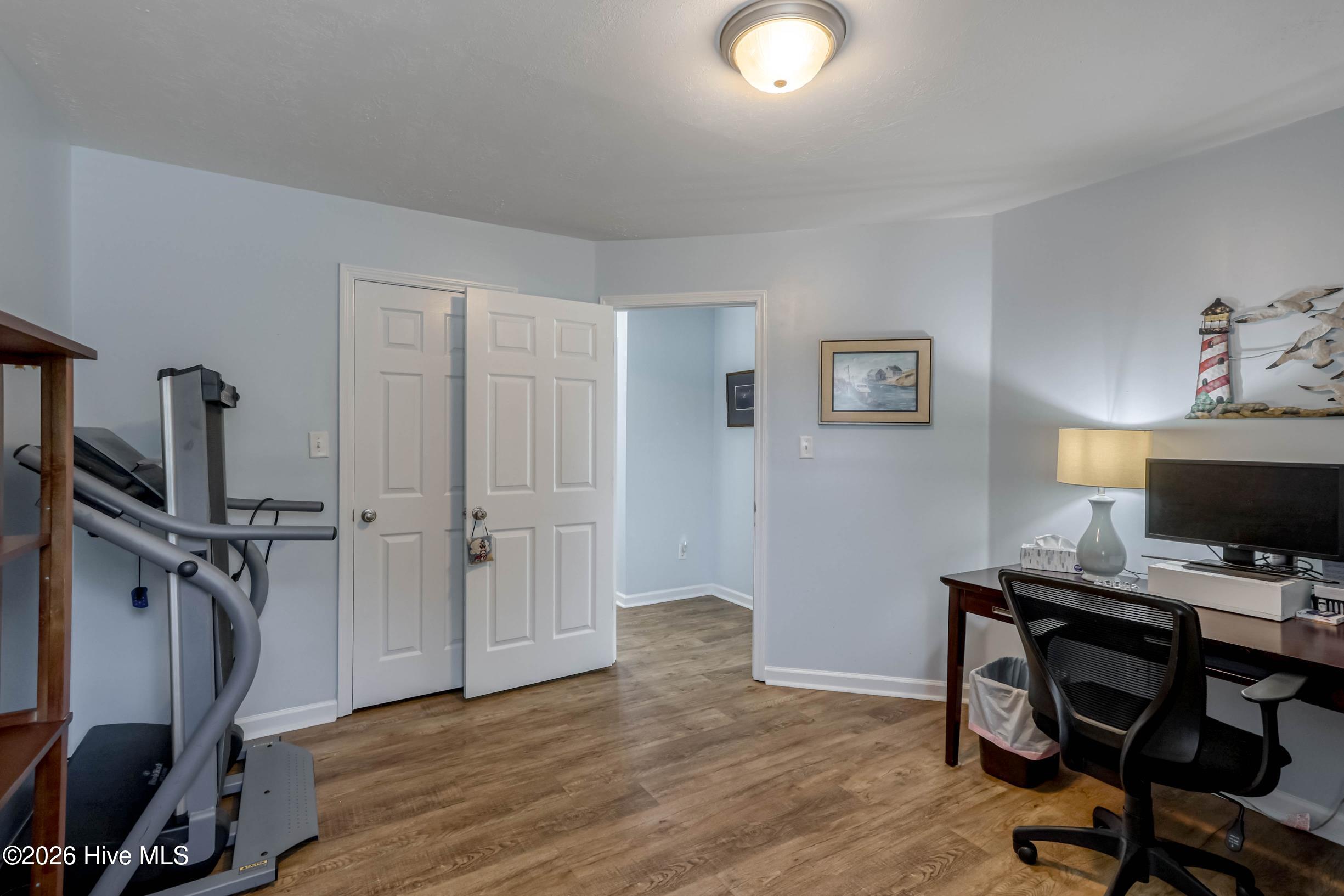 405 Richmond Street Property Photo 26