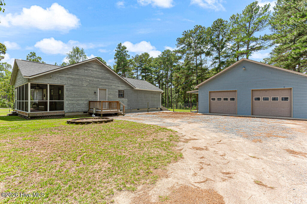 590 Hoffman Road Property Photo 6