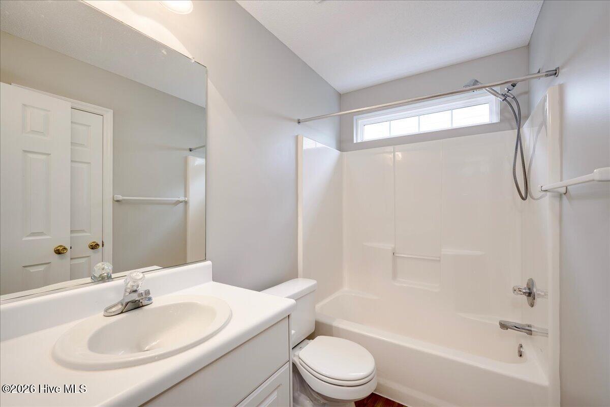 657 Devon Road Property Photo 21
