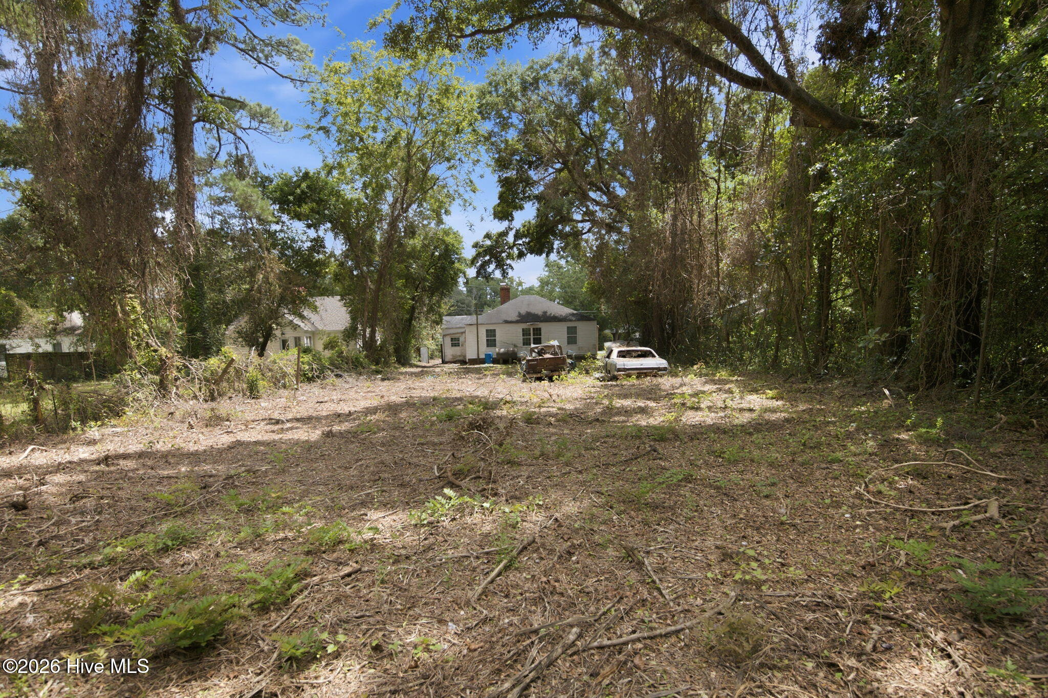 1018 Bryan Avenue Property Photo 5