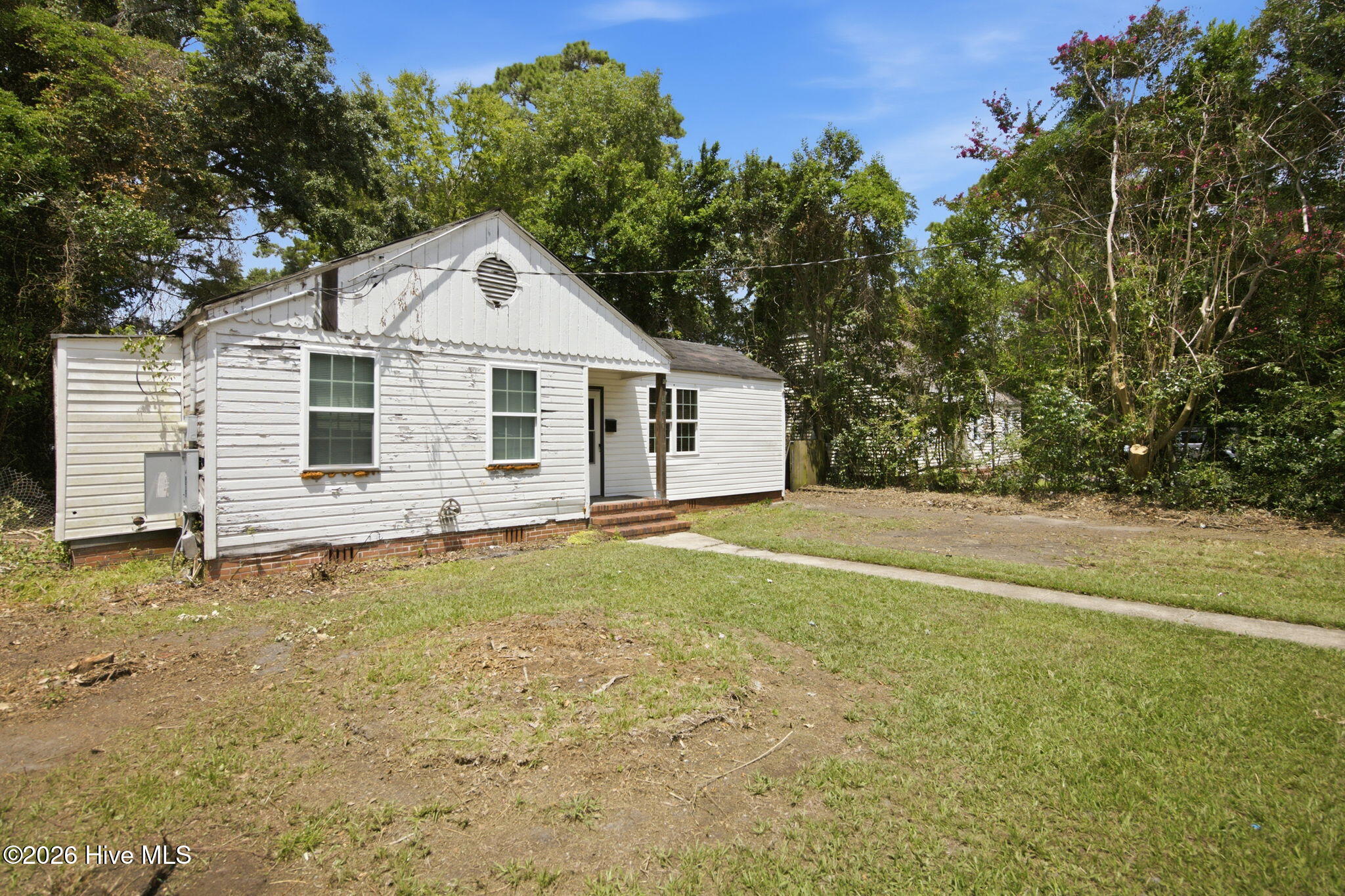 1018 Bryan Avenue Property Photo 9