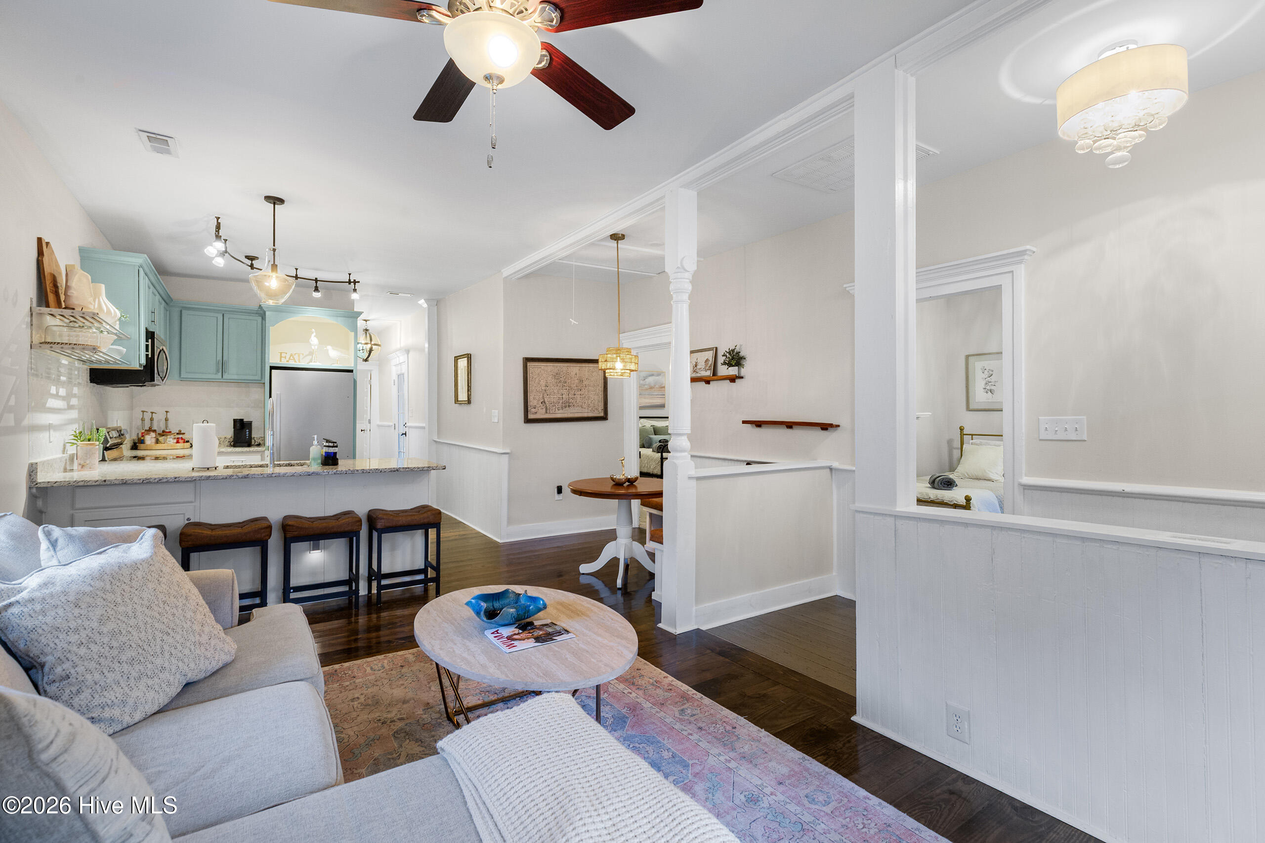 614 Queen Street Property Photo 14