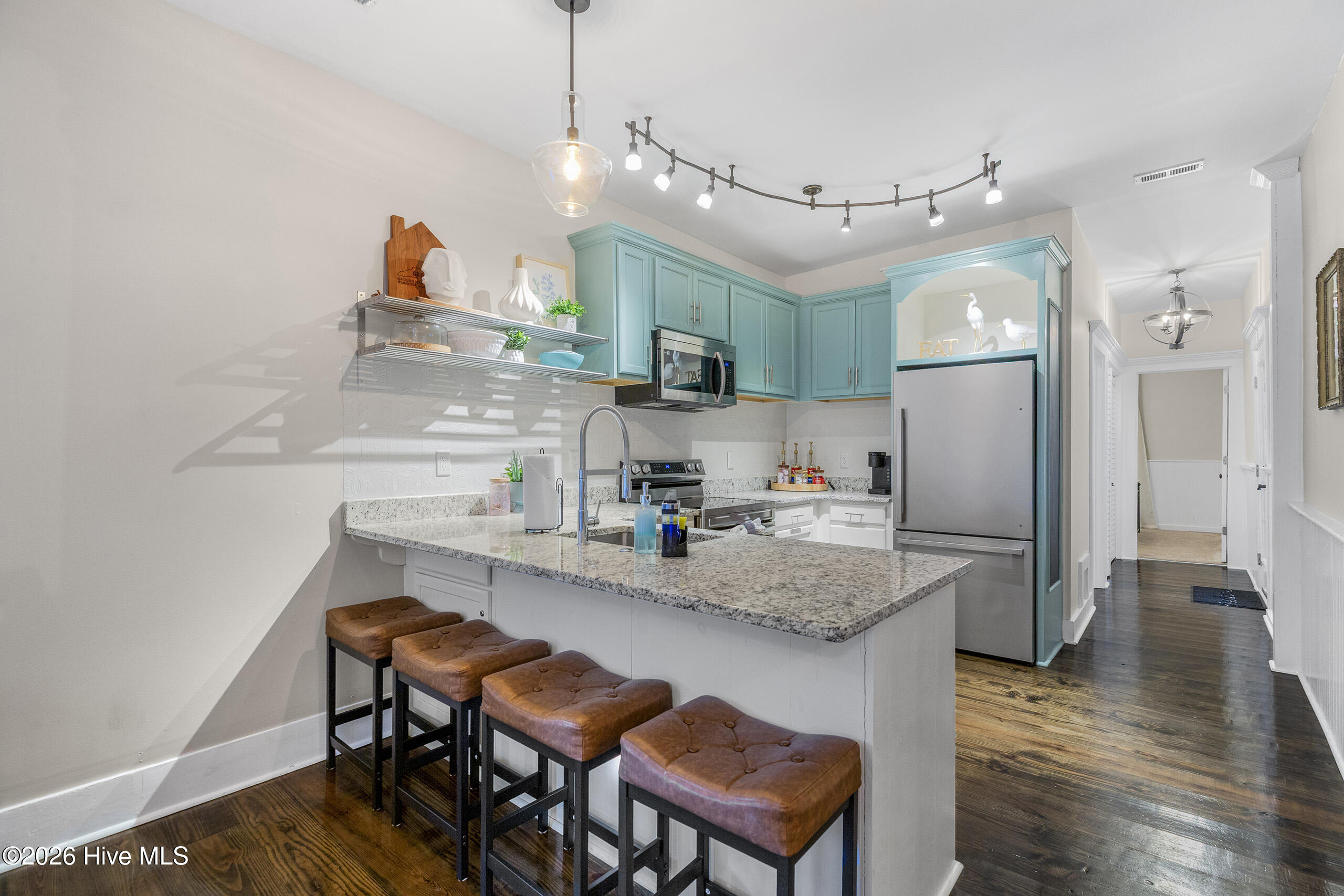 614 Queen Street Property Photo 15