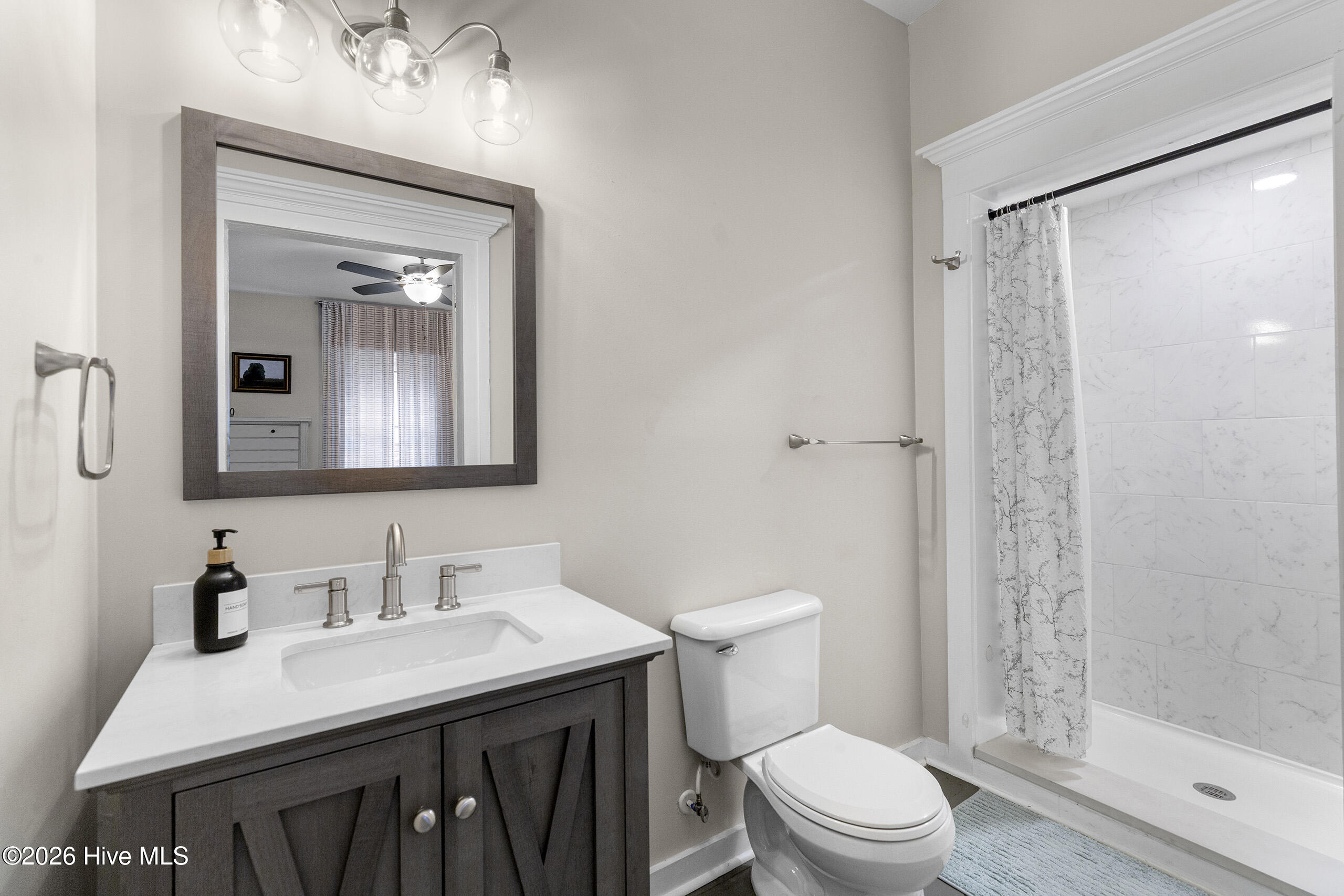 614 Queen Street Property Photo 29