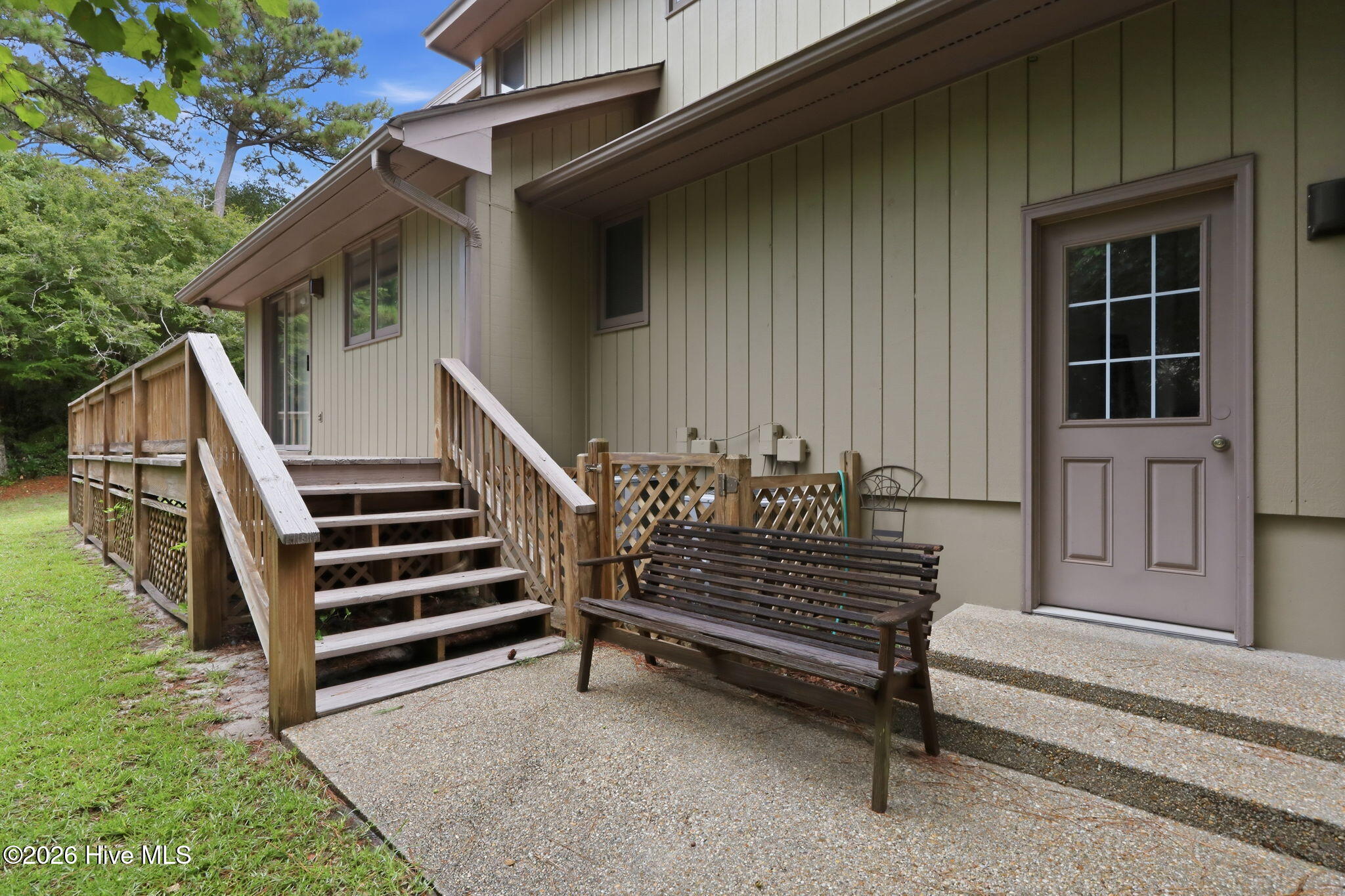 203 Lagoon Court Property Photo 7